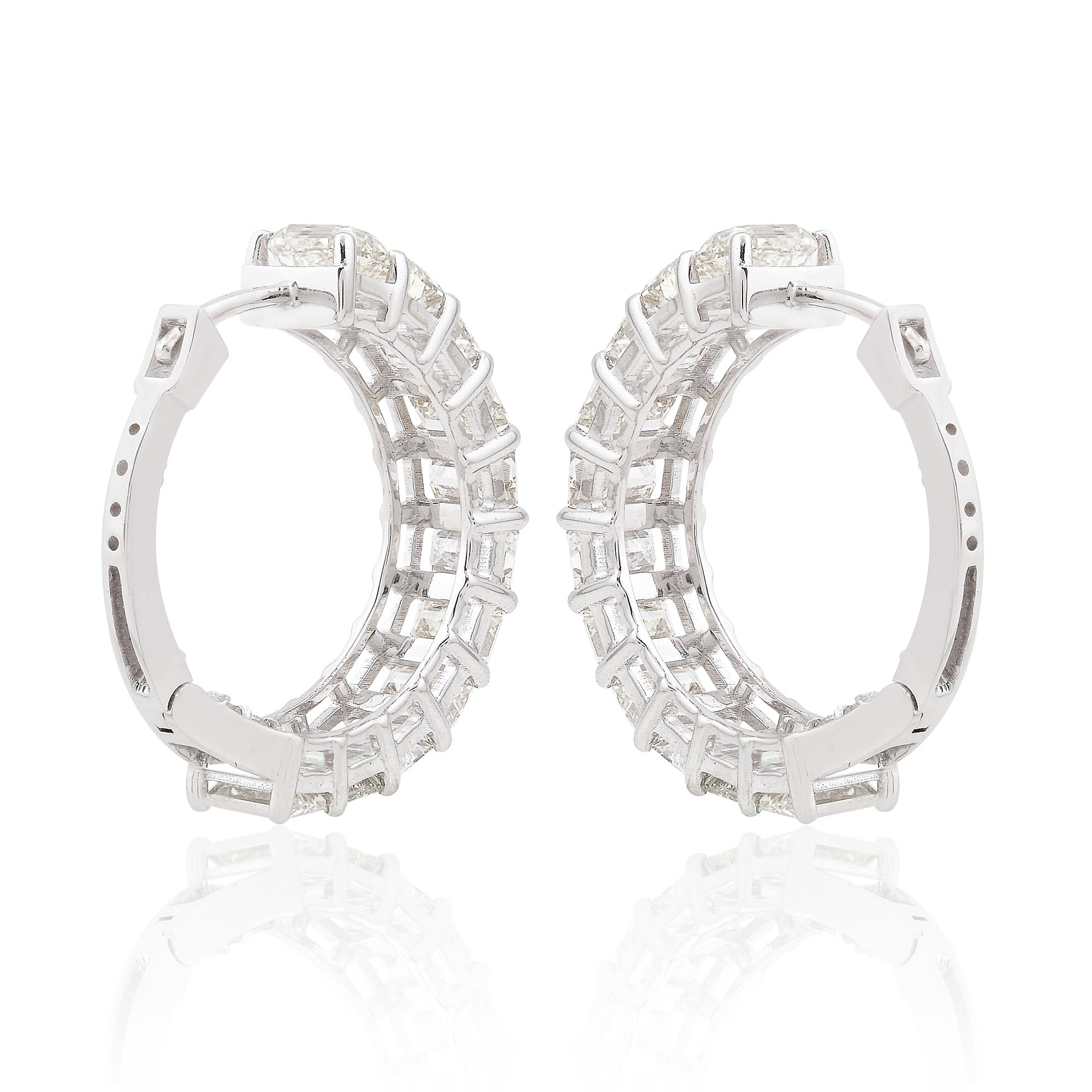 Pendientes de aro de diamantes redondos y talla esmeralda de 7,05 quilates Joyas de oro blanco de 18 quilates en Nuevo estado para la venta en Diera, Dubai