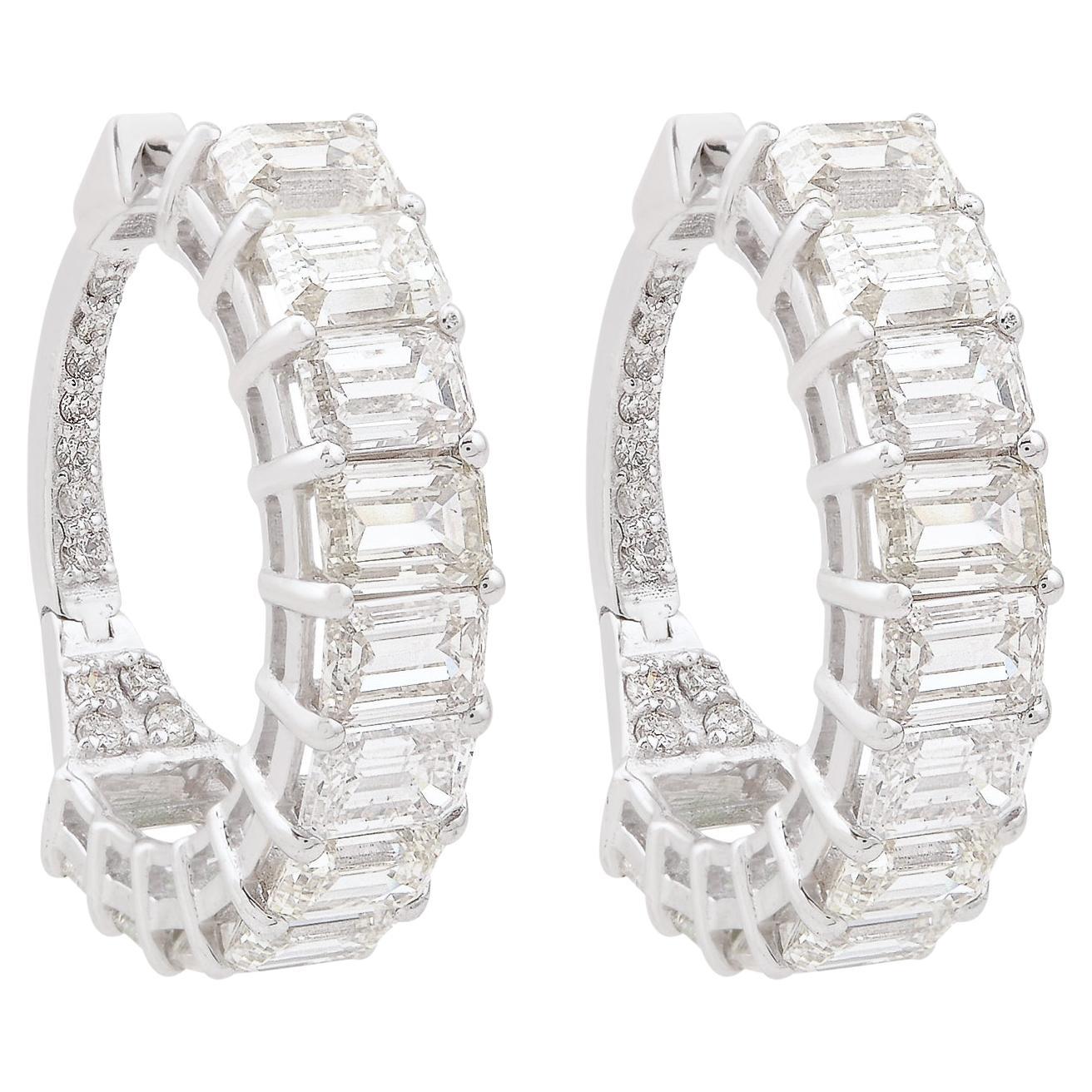 Créoles en or blanc 18 carats avec diamants ronds et taille émeraude de 7,05 carats