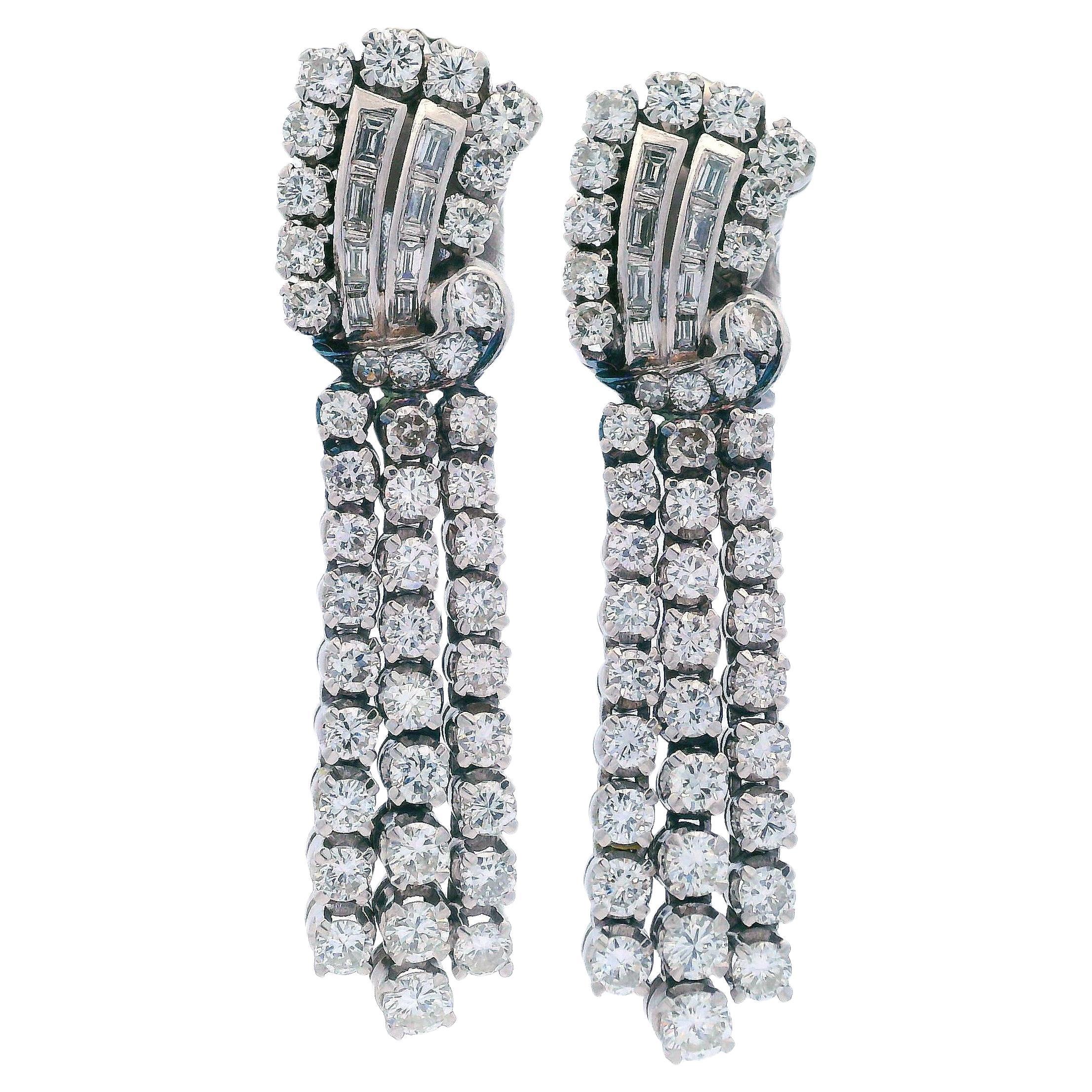 1930 Art Deco Platinum Clip-on Earrings with 7.05 Cts in Diamonds