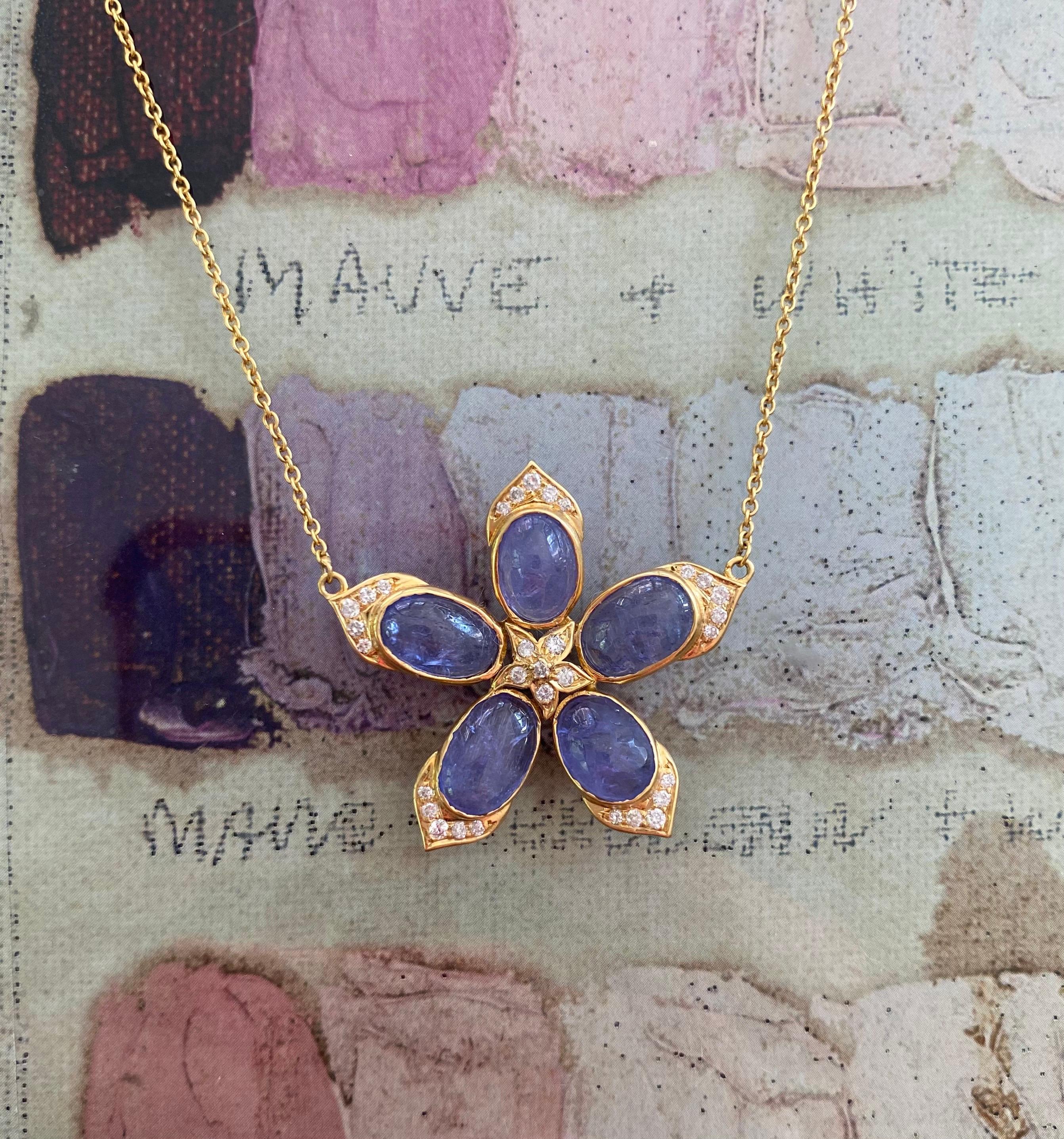 7.05cts Tanzanite, Diamond and Gold Flower Necklace by Lauren Harper In New Condition For Sale In Winnetka, IL