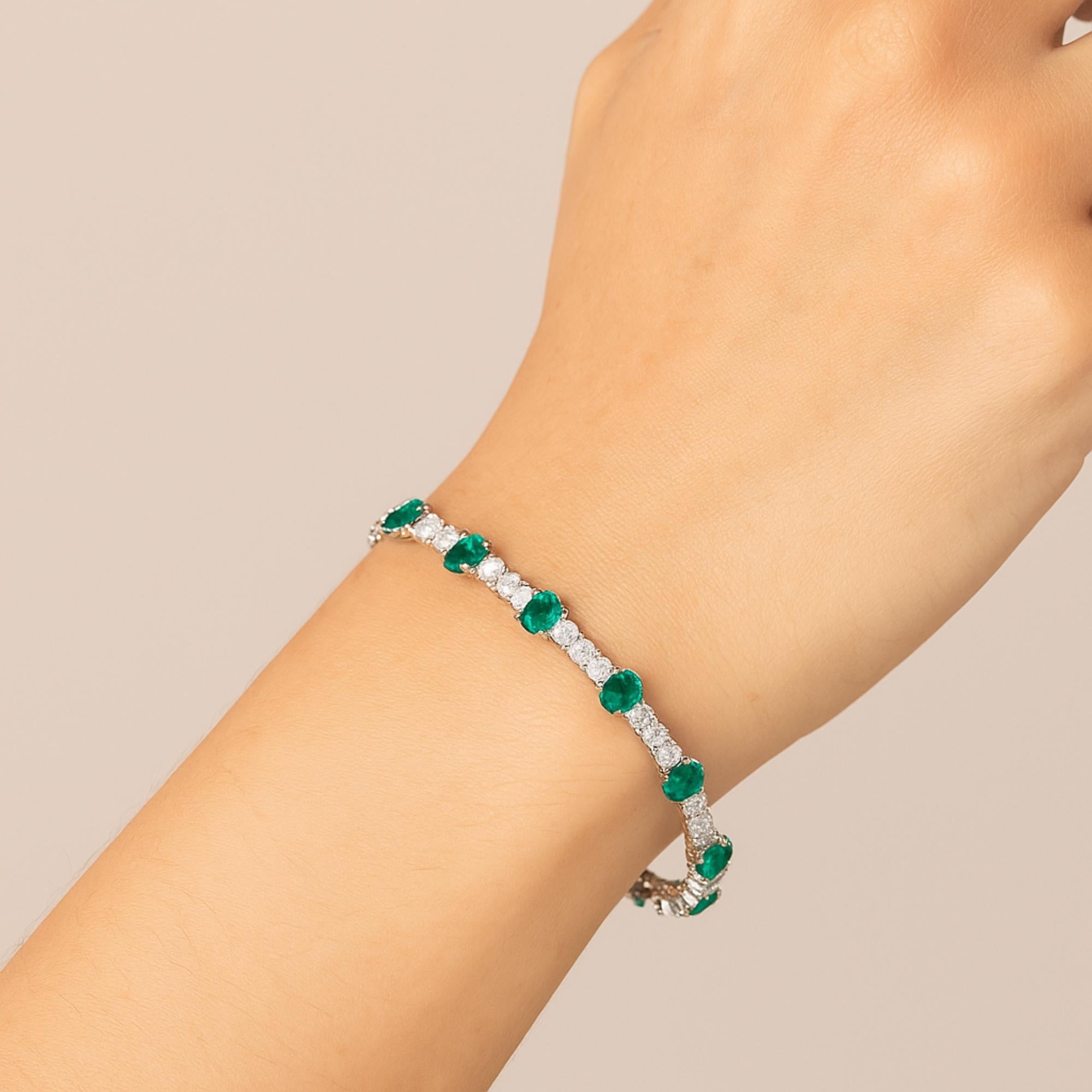 FOLLOW SPECTRUM JEWELS Storefront, um die neueste Collection'S und exklusive Stücke zu sehen. Spectrum Jewels ist stolz darauf, ein Top Seller auf 1stdibs mit 5-Sterne-Kundenbewertungen zu sein. Alle von uns hergestellten Artikel sind handgefertigt