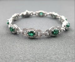 7.06 ct Natural Emerald & Diamond Bracelet