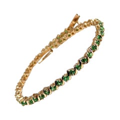 7.06 Carat Green Natural Garnets Tennis Bracelet 14 Karat Gold