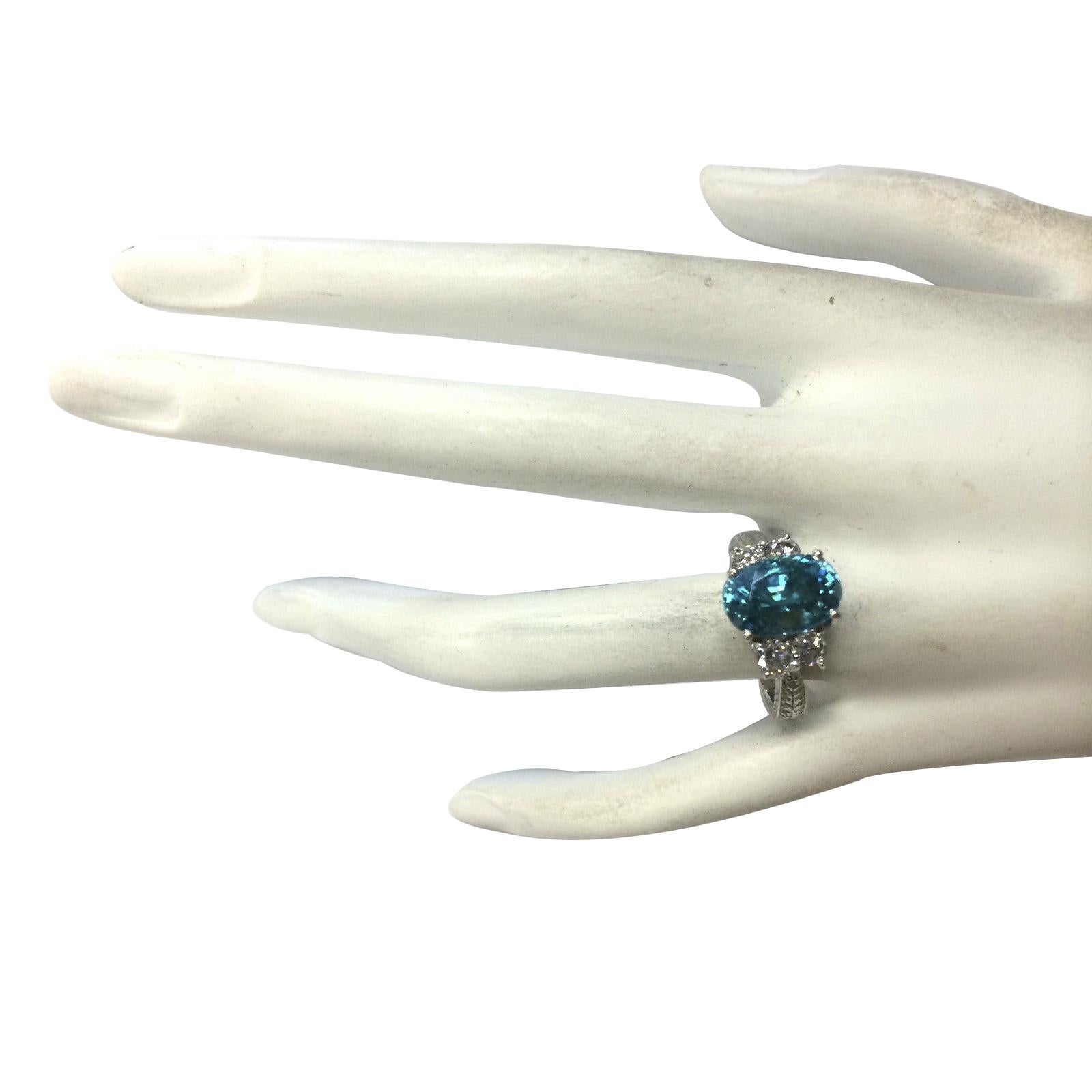 Natural Zircon Diamond Ring In 14 Karat White Gold In New Condition For Sale In Manhattan Beach, CA
