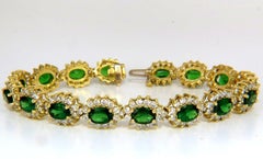 70.72 Carat Natural Tsavorites Diamond Bracelet Earrings Necklace Suite