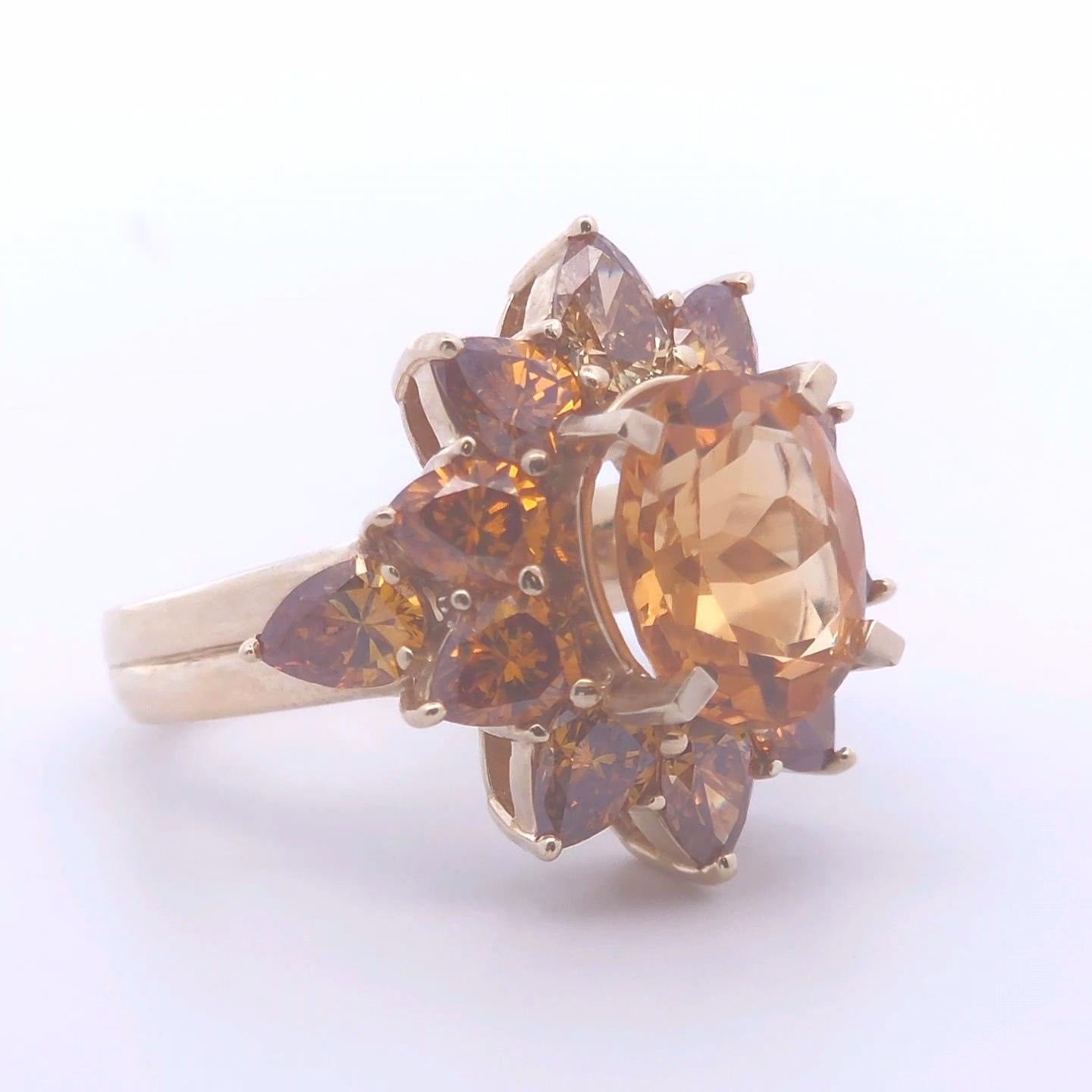 7,07 Karat Citrin und orangefarbener Diamantring aus 14k YG (Ovalschliff) im Angebot