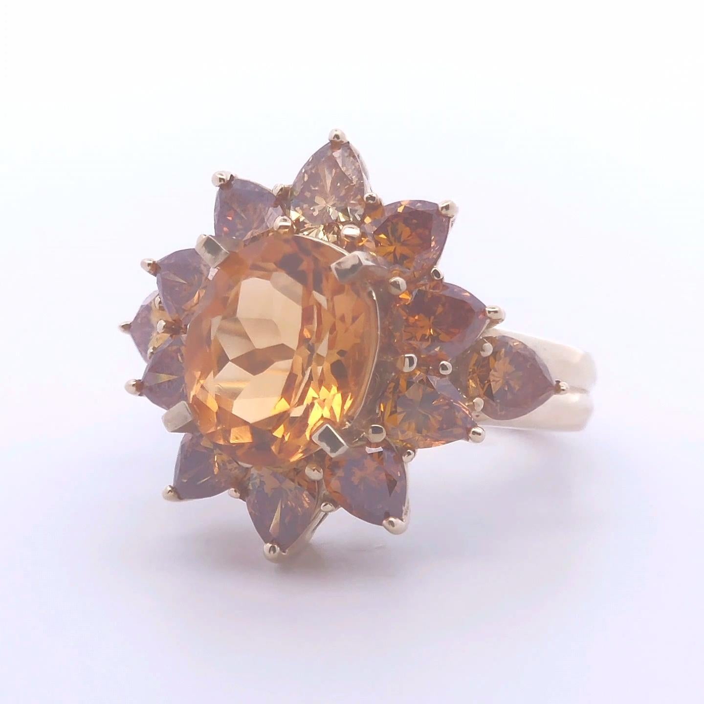 7.ct Citrine and Orange Diamond Ring in 14k YG In New Condition For Sale In Tustin, CA