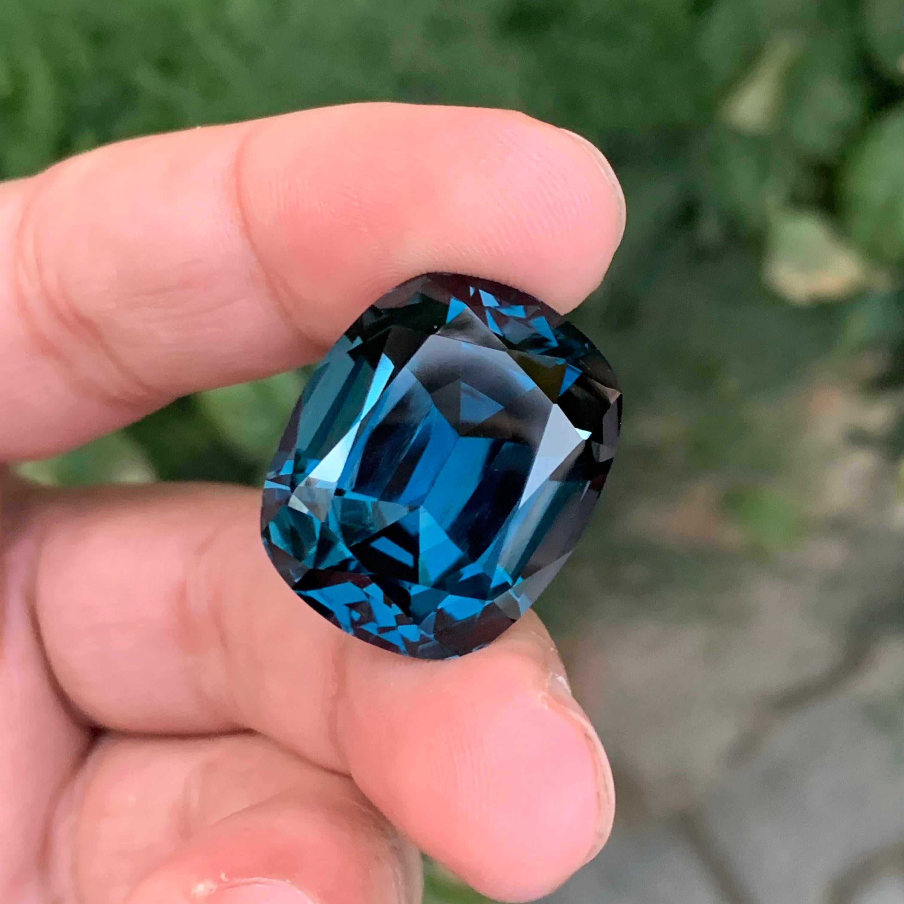 Topaze bleue de Londres en vrac

Poids : 70,80 carats
Dimension : 24 x 20 x 16,6 mm
Origine : Brésil
Forme : Coussin 
Couleur : Bleu foncé
Certificat : Sur demande du client

La topaze bleue de Londres est une variété envoûtante de topaze réputée