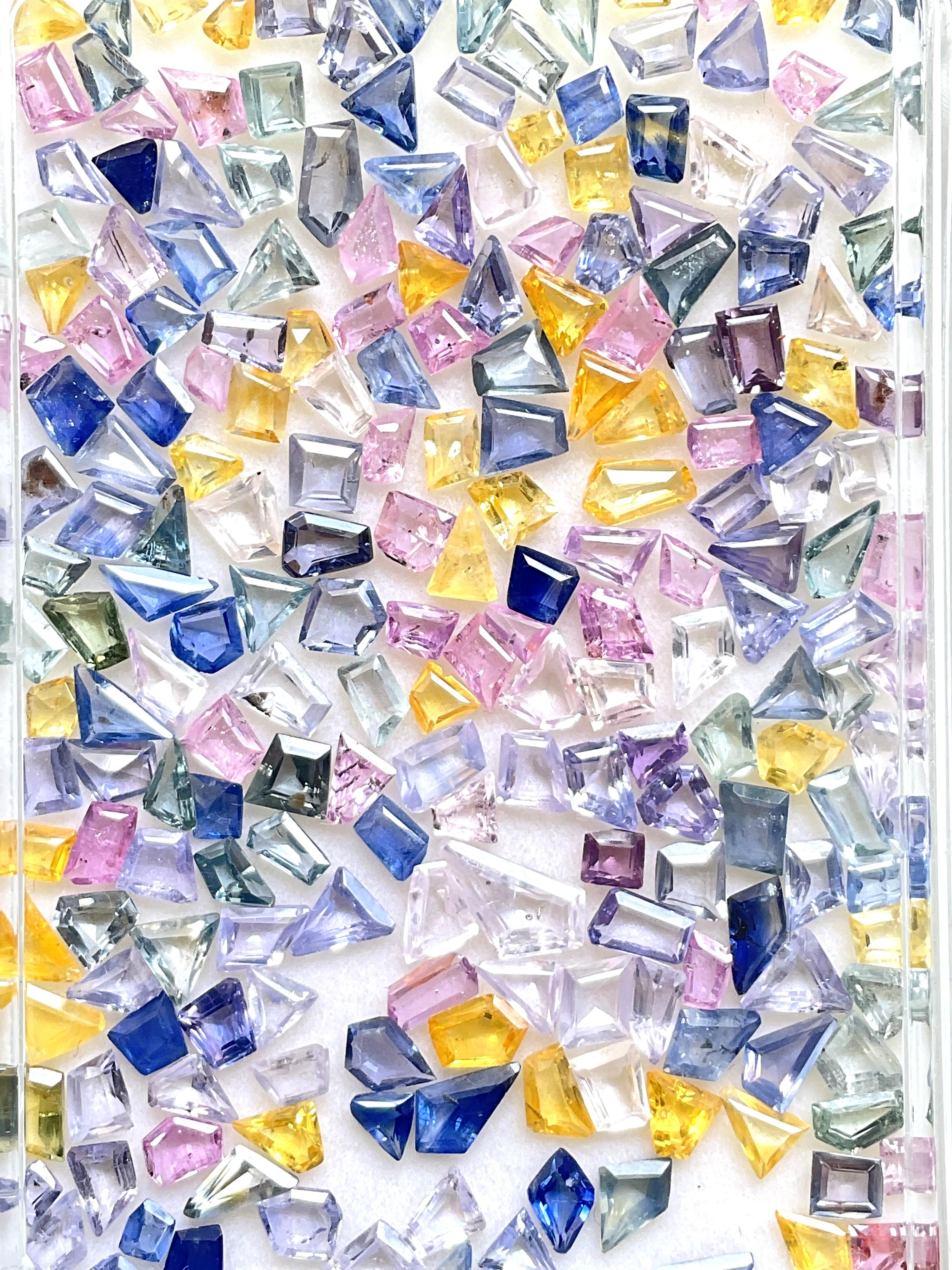 70,81 Karat Multi-Saphir Fancy-Schliff Stein Top-Qualität für Schmuck natürlichen Edelstein im Angebot 2