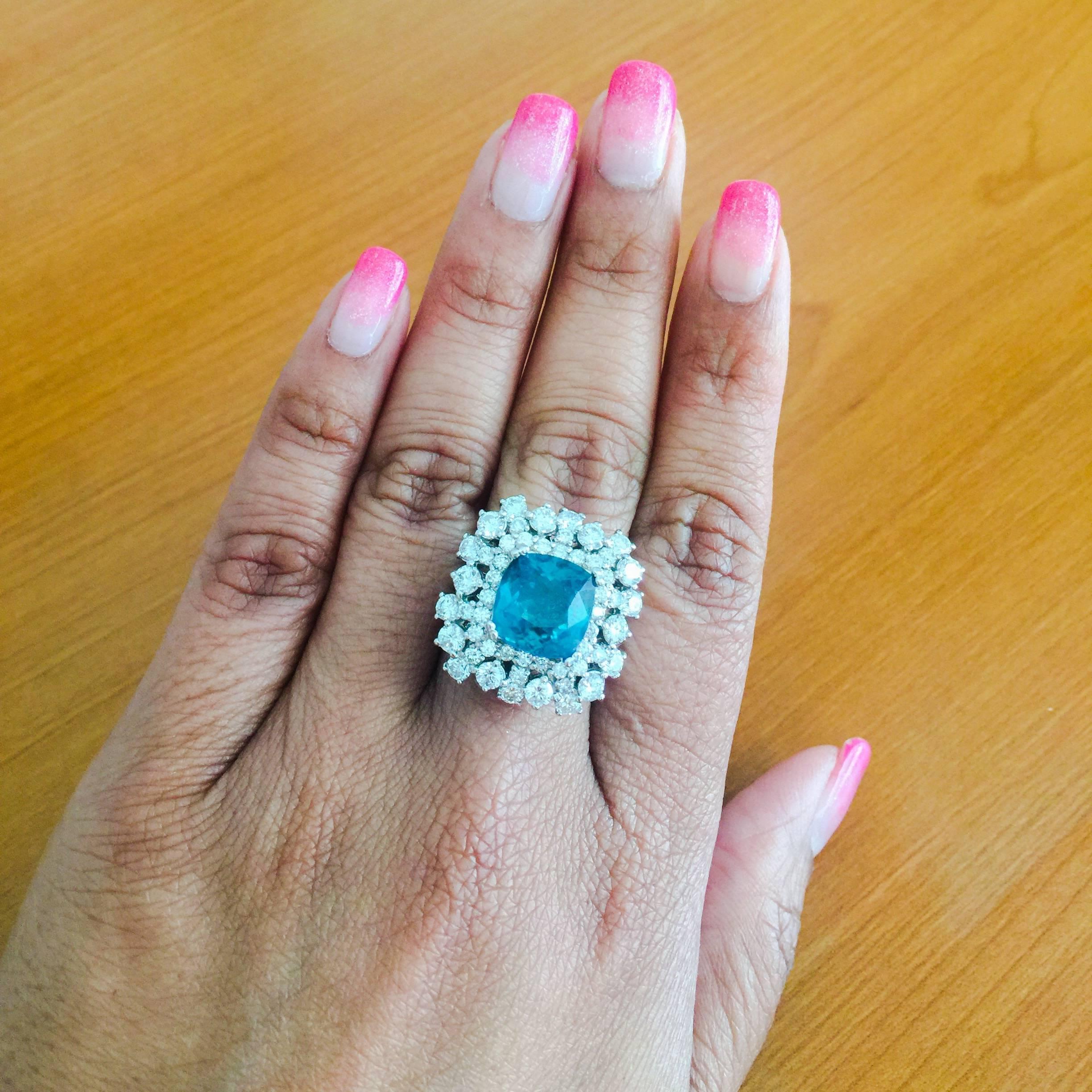 Cocktailring aus Weißgold mit 7.09 Karat Apatit und Diamant im Angebot 2