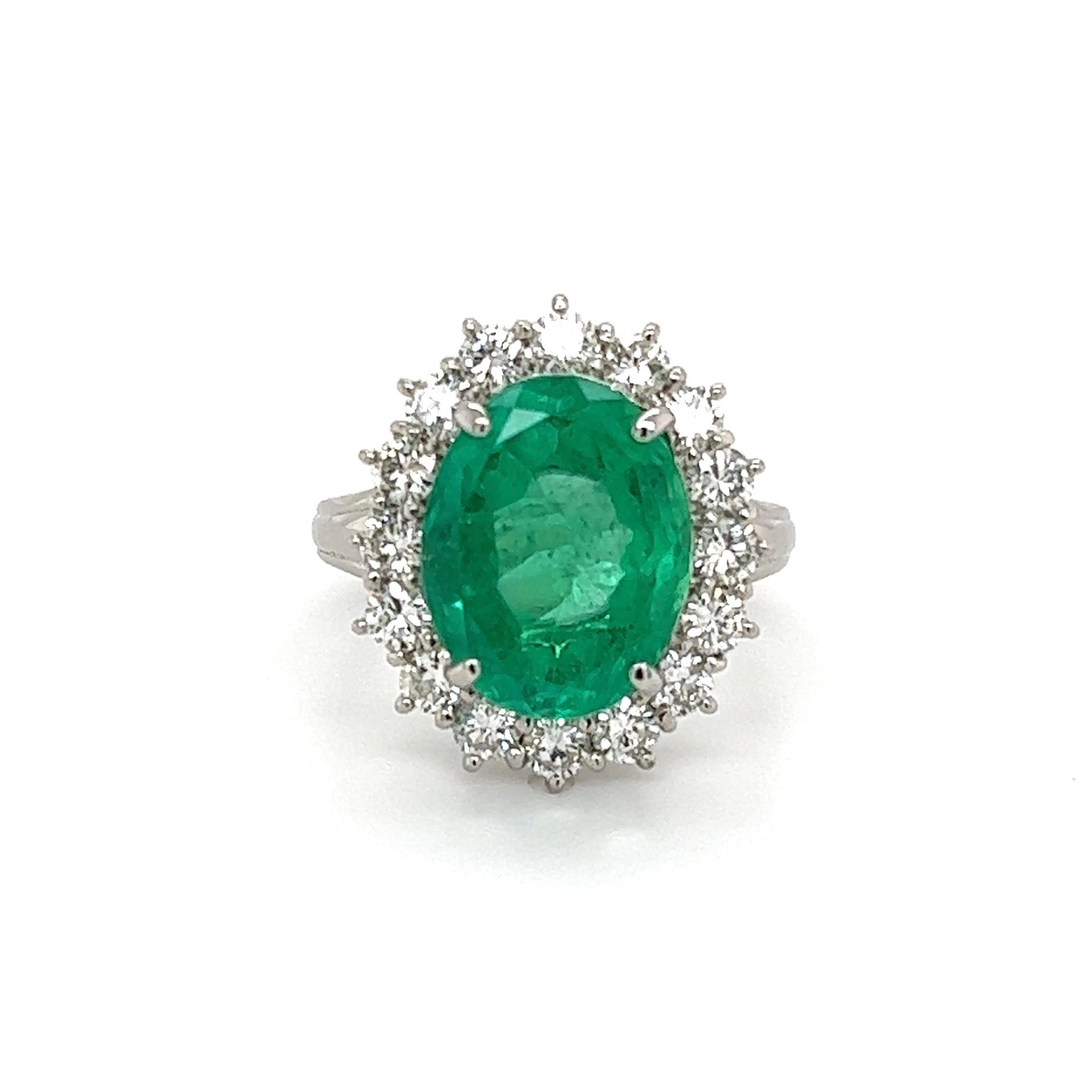 Mixed Cut 7.09 Carat Emerald GIA and Diamond Platinum Cocktail Ring Estate Fine Jewelry For Sale