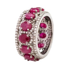 Anneau d'éternité en rubis de taille ovale de 7,09 carats et diamants de style Art déco