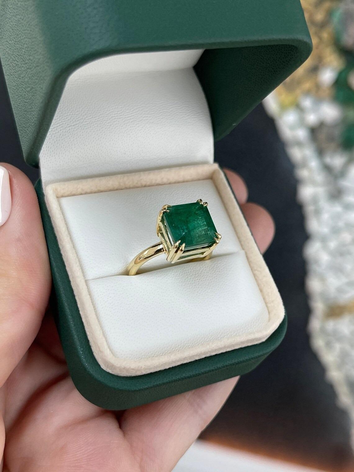 Modern 7.0ct 18K Dark Alpine Green Asscher Cut Emerald Solitaire Prong Set Gold Ring For Sale