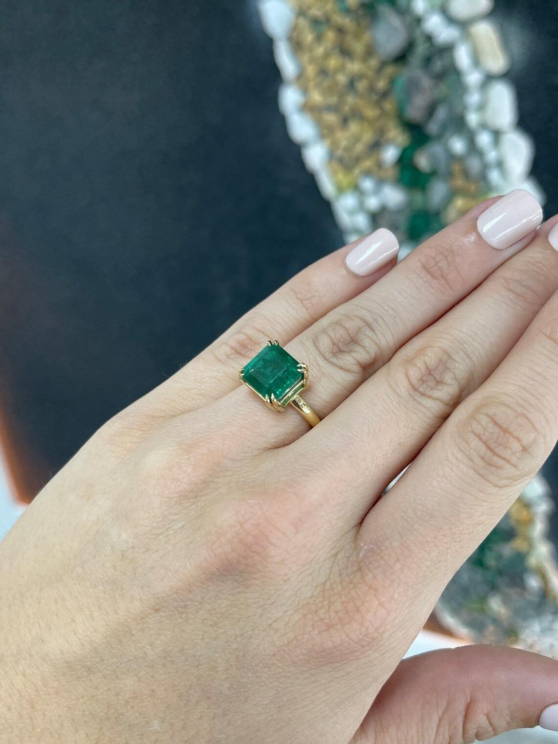 7.0ct 18K Dark Alpine Green Asscher Cut Emerald Solitaire Prong Set Gold Ring For Sale 1