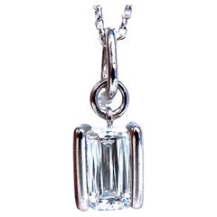 Collier solitaire en or 14 carats avec diamants brillants taille modifiée naturelle de 0,70 carat