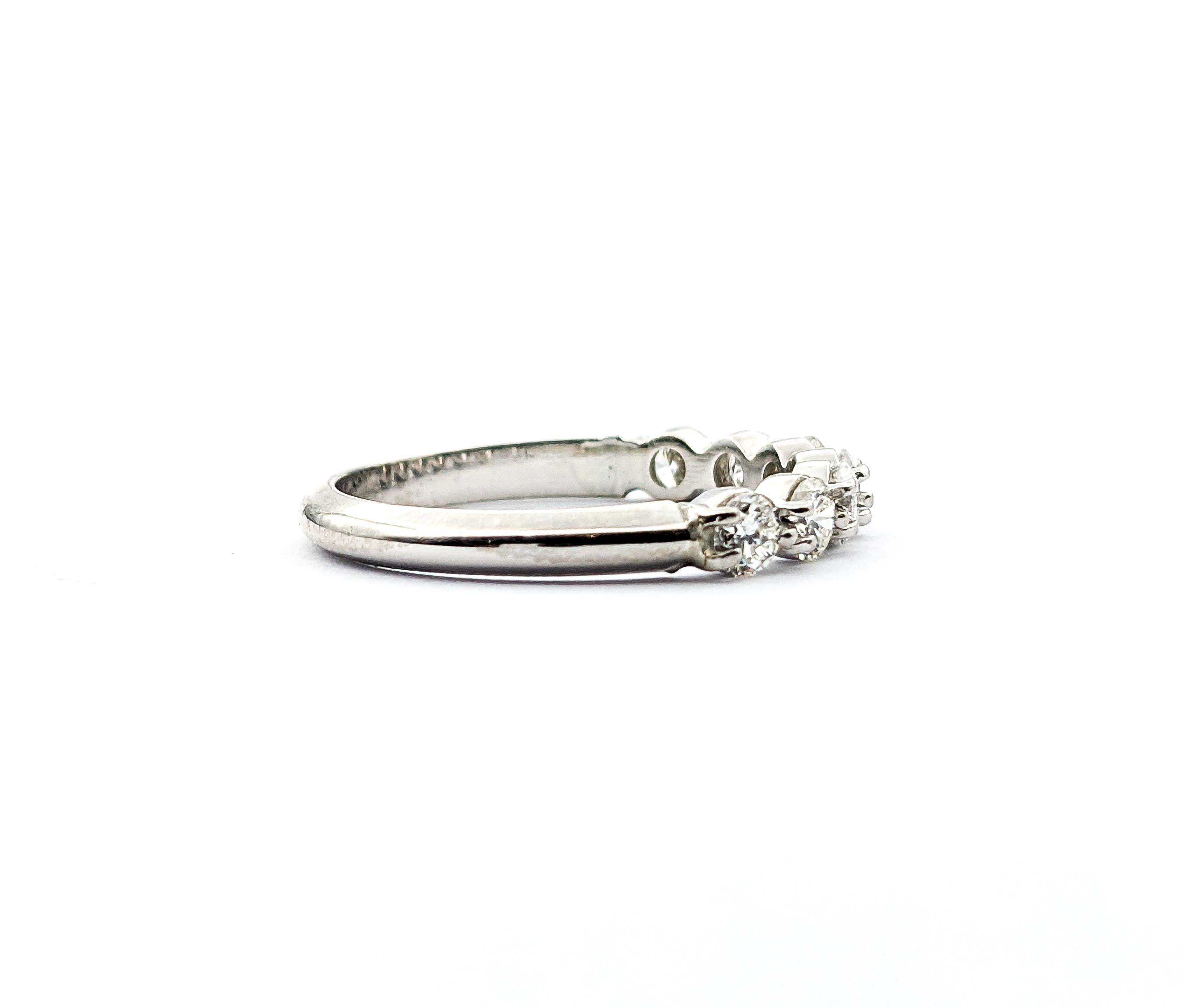 .70ctw Diamond 7 Stone Bridal Ring In Platinum (Bague de mariage à 7 pierres en platine) Excellent état - En vente à Bloomington, MN