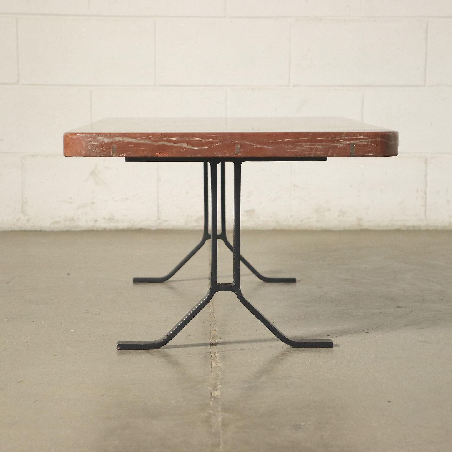 Métal Table basse des années 70 à 80 en vente