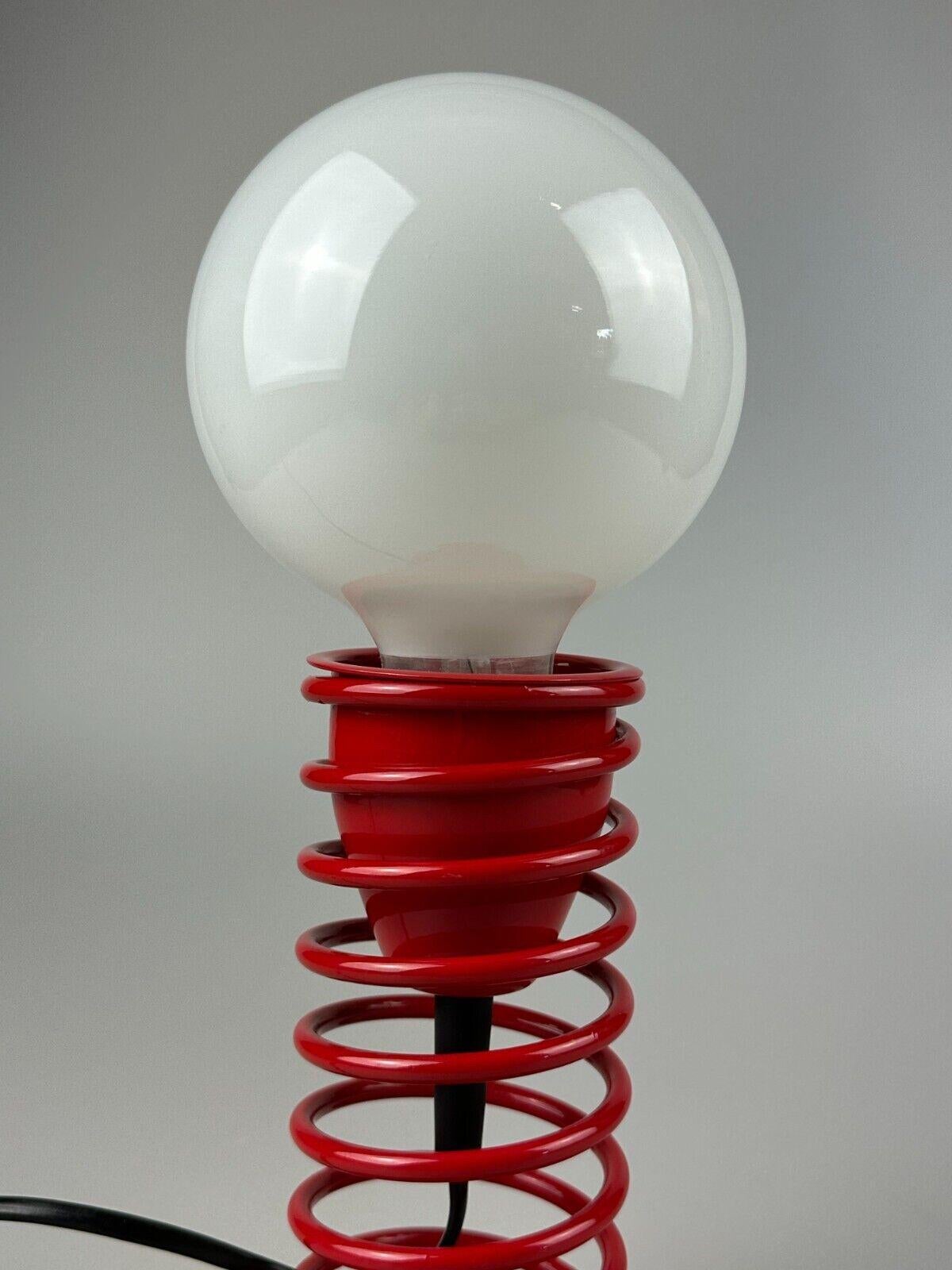 Métal 70s 80s lampe de table postmoderne lampe plume d'Allemagne space age design en vente
