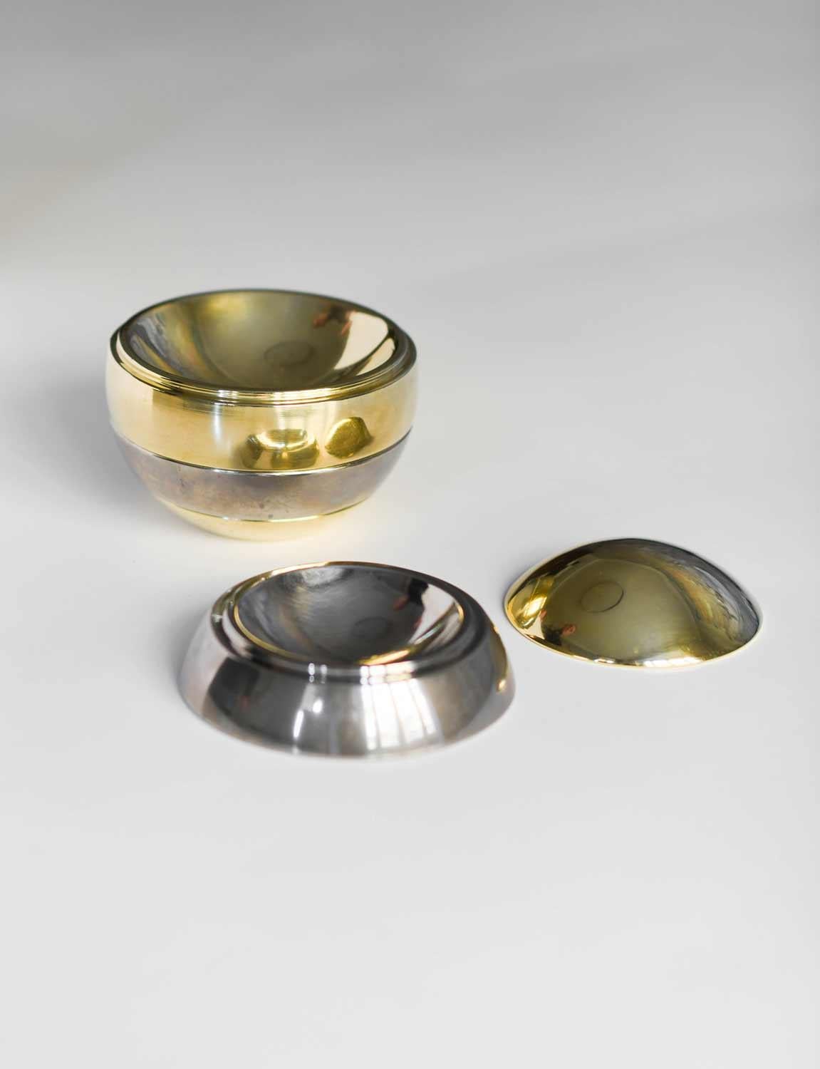 Late 20th Century 70s Ashtray Set by Tommaso Barbi in Metal and Brass For Sale