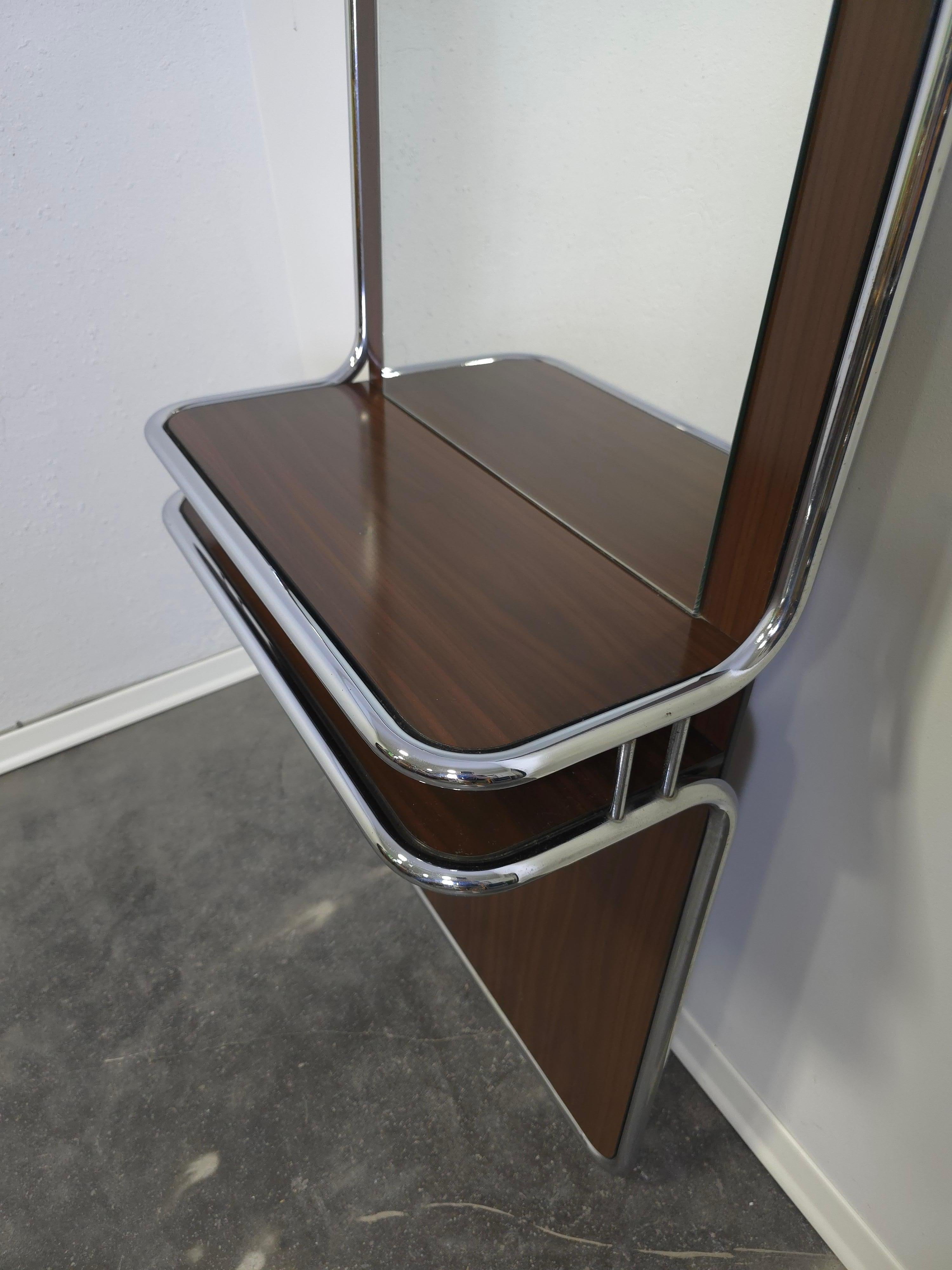 Italiano Specchio BAUHAS anni '70 con Noce in vendita