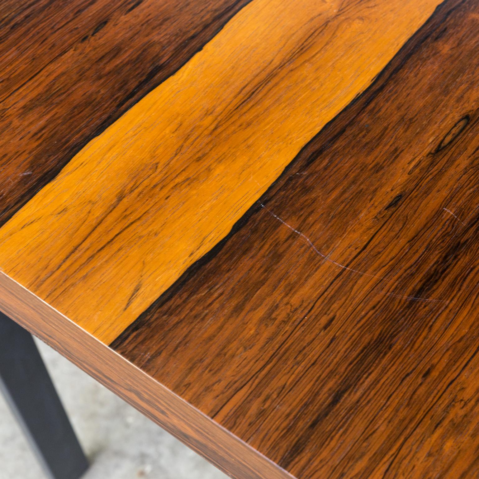 1970s Beautiful Veneer Dining Table in the Style of Milo Baughman For Sale 3