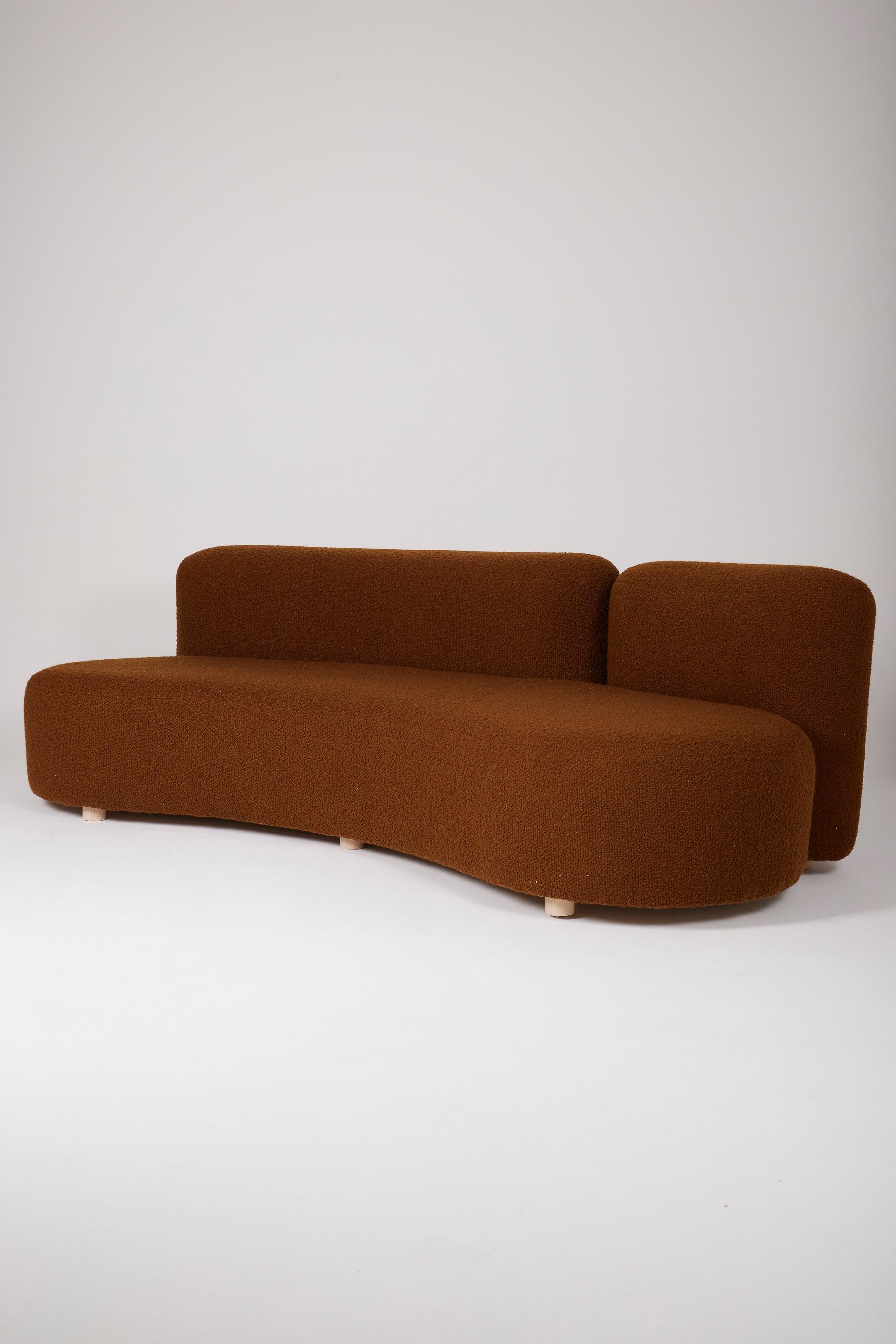 70's Bouclé 3-seater sofa In Excellent Condition For Sale In PARIS, FR