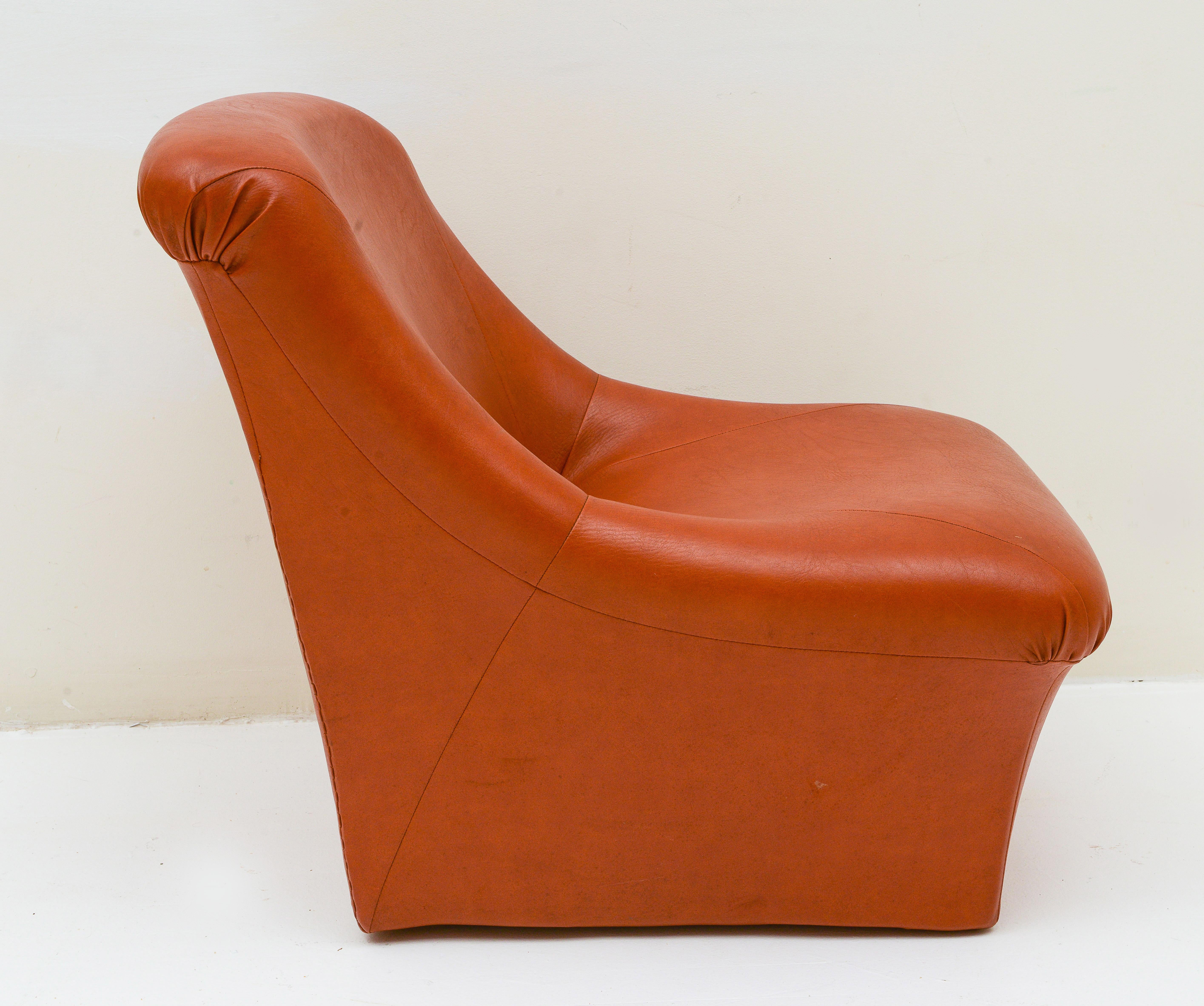70's Brown Cognac Leatherette Pair of Chairs In Good Condition In New York, NY