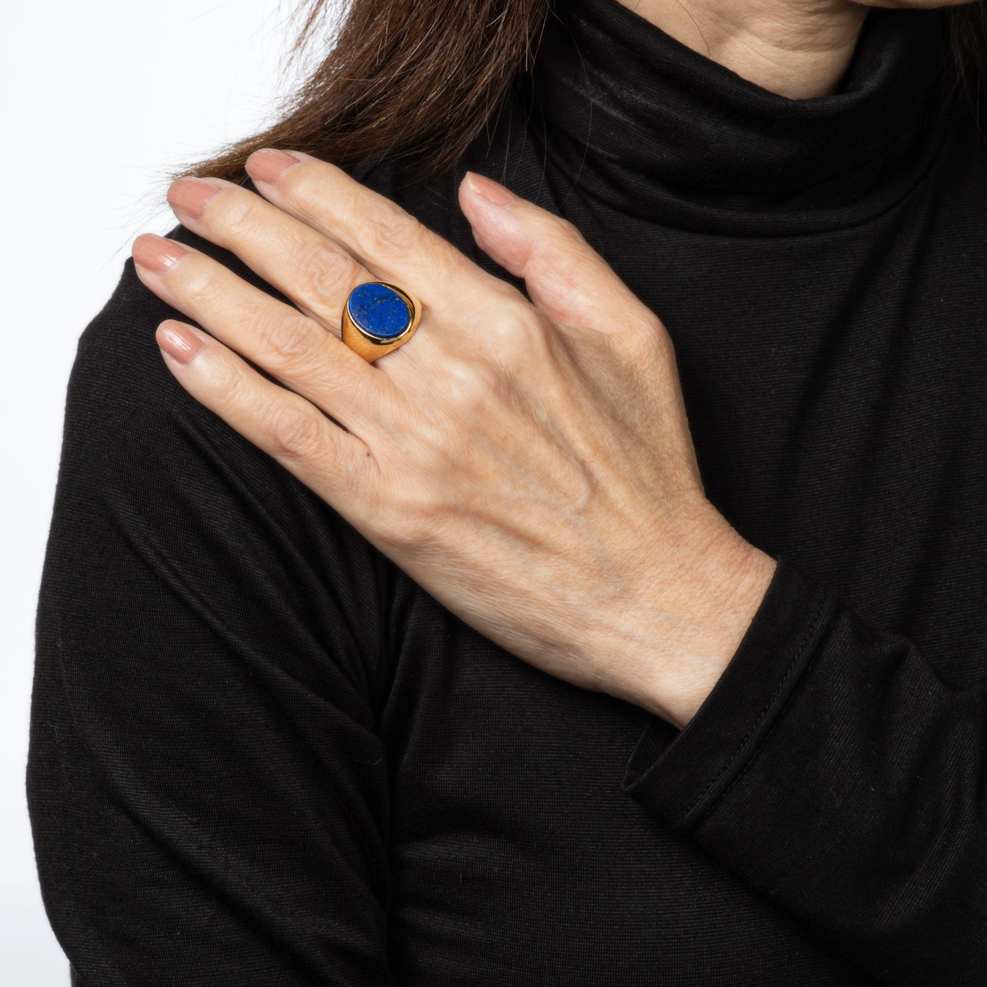 Moderno Anello Cartier anni '70 Larter & Sons Lapis Lazuli Signet Vintage 18k Yellow Gold Sz 6 in vendita