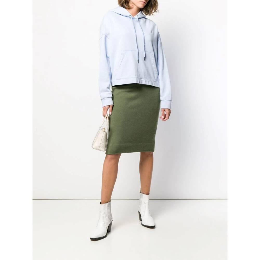 Celine military green wool midi straight skirt with elasticated waist.

Size: 38 FR

Flat measurements
Height: 64 cm
Waits: 33 cm
Hips: 42 cm

Product code: A6359

Notes: This item belongs to a deadstock and it has never been worn.

Composition: