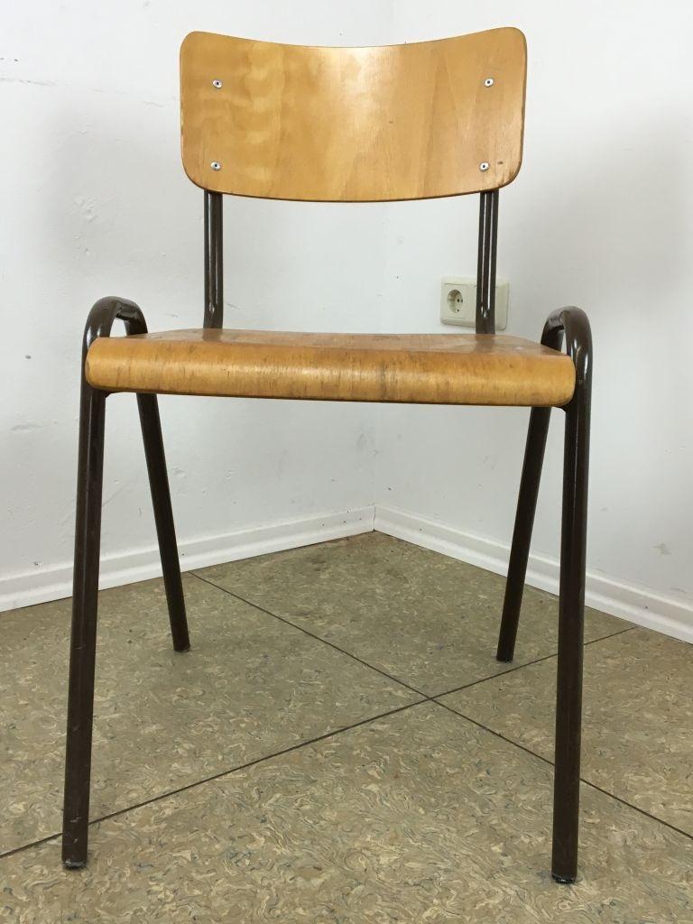 chaise d'atelier vintage