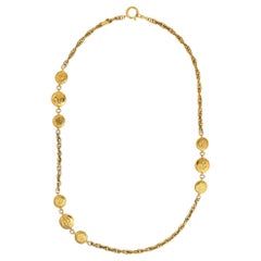 70er Chanel Vintage Medaillon-Halskette, lange 36"" Gelbgold-Ton Coco 