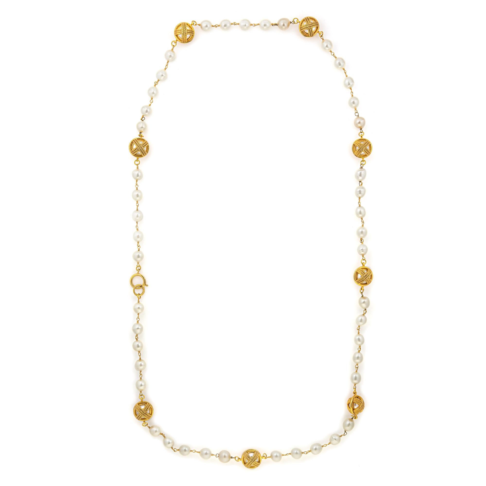 chanel pearl necklace faux