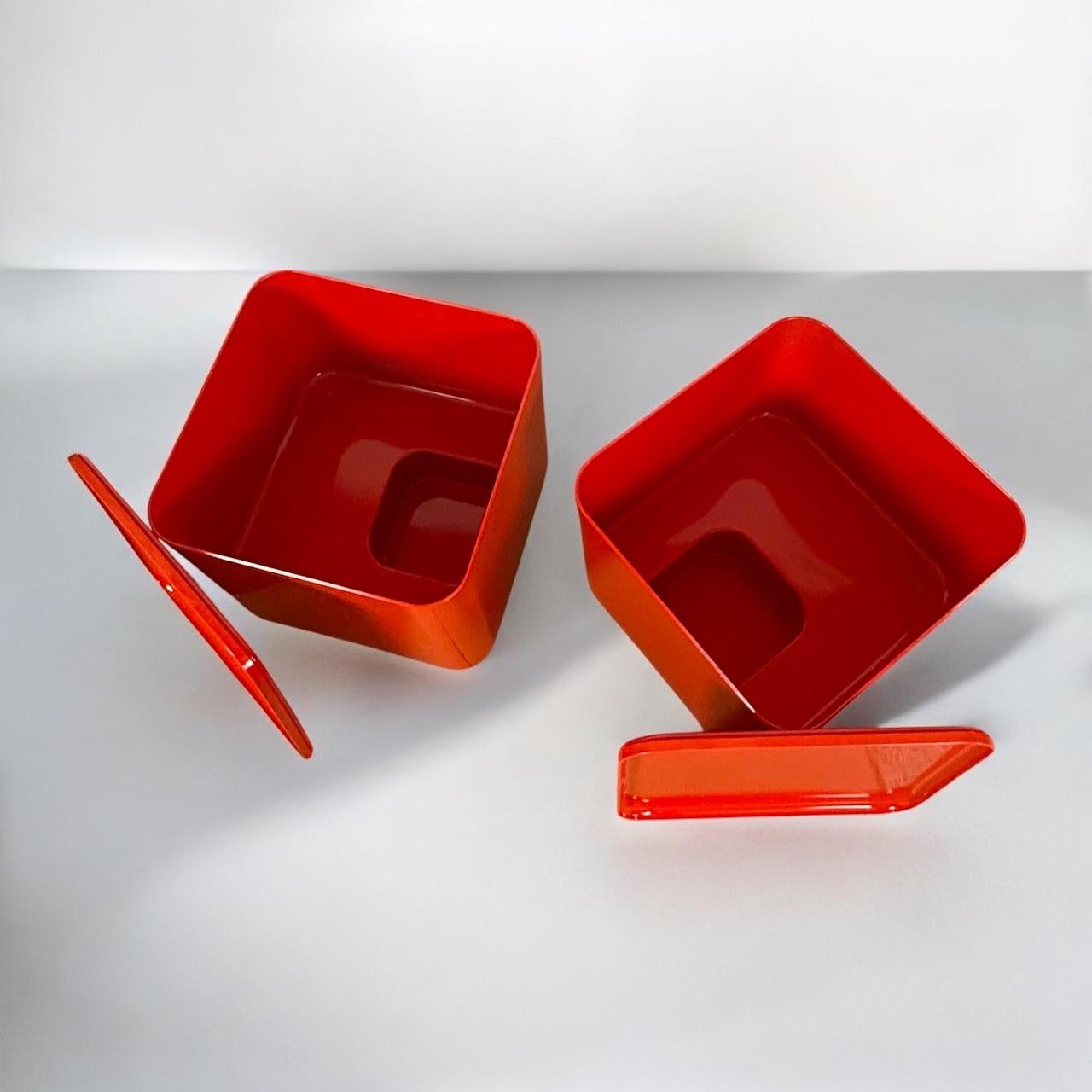 70er Couchtische / Servierwagen mit Aufbewahrungswagen DIME Longato in Rot, 2er-Set, Set im Angebot 3