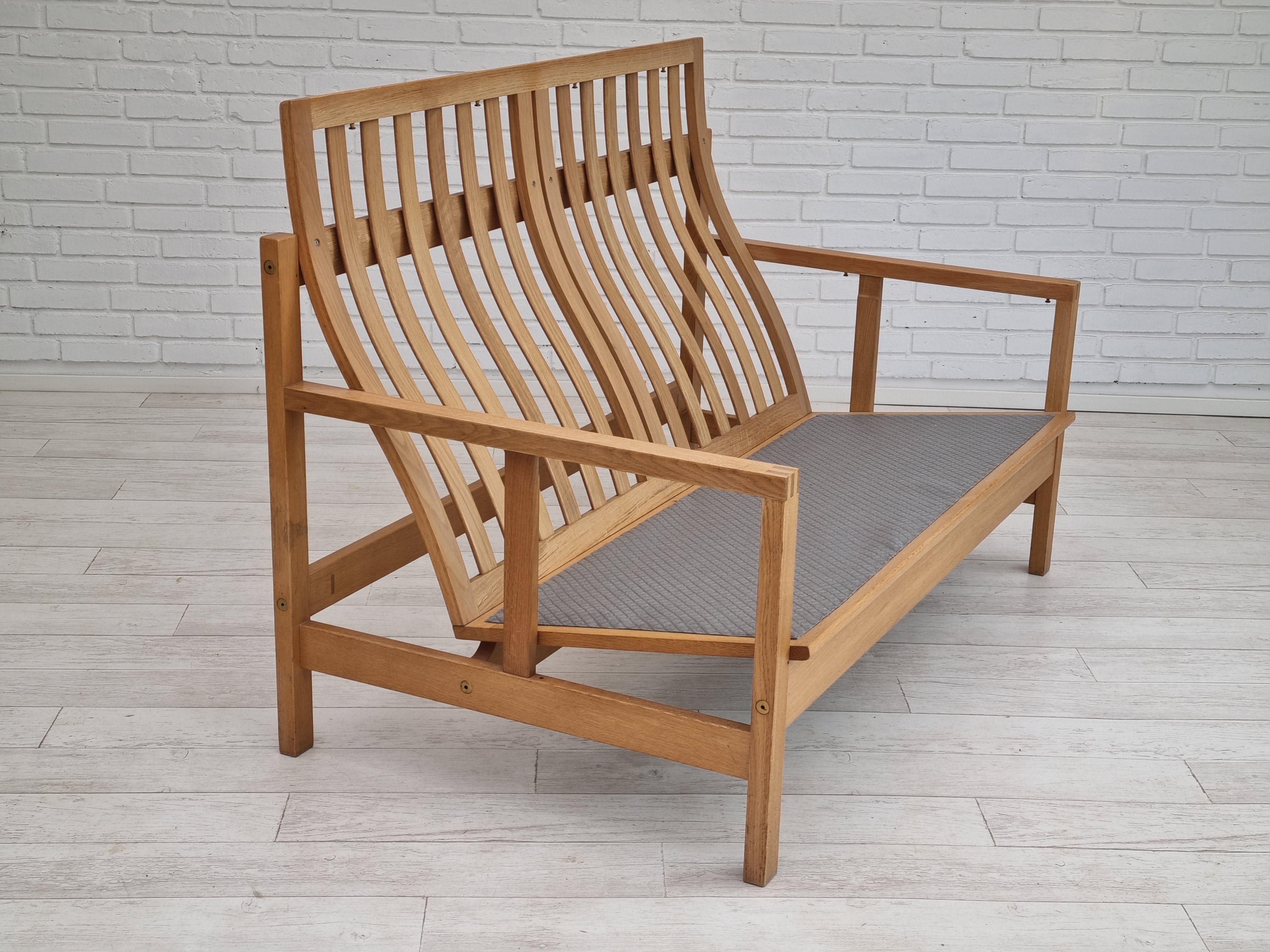 70s, Danish design by Børge Mogensen, 2 seater sofa, model 2252, oak wood 4