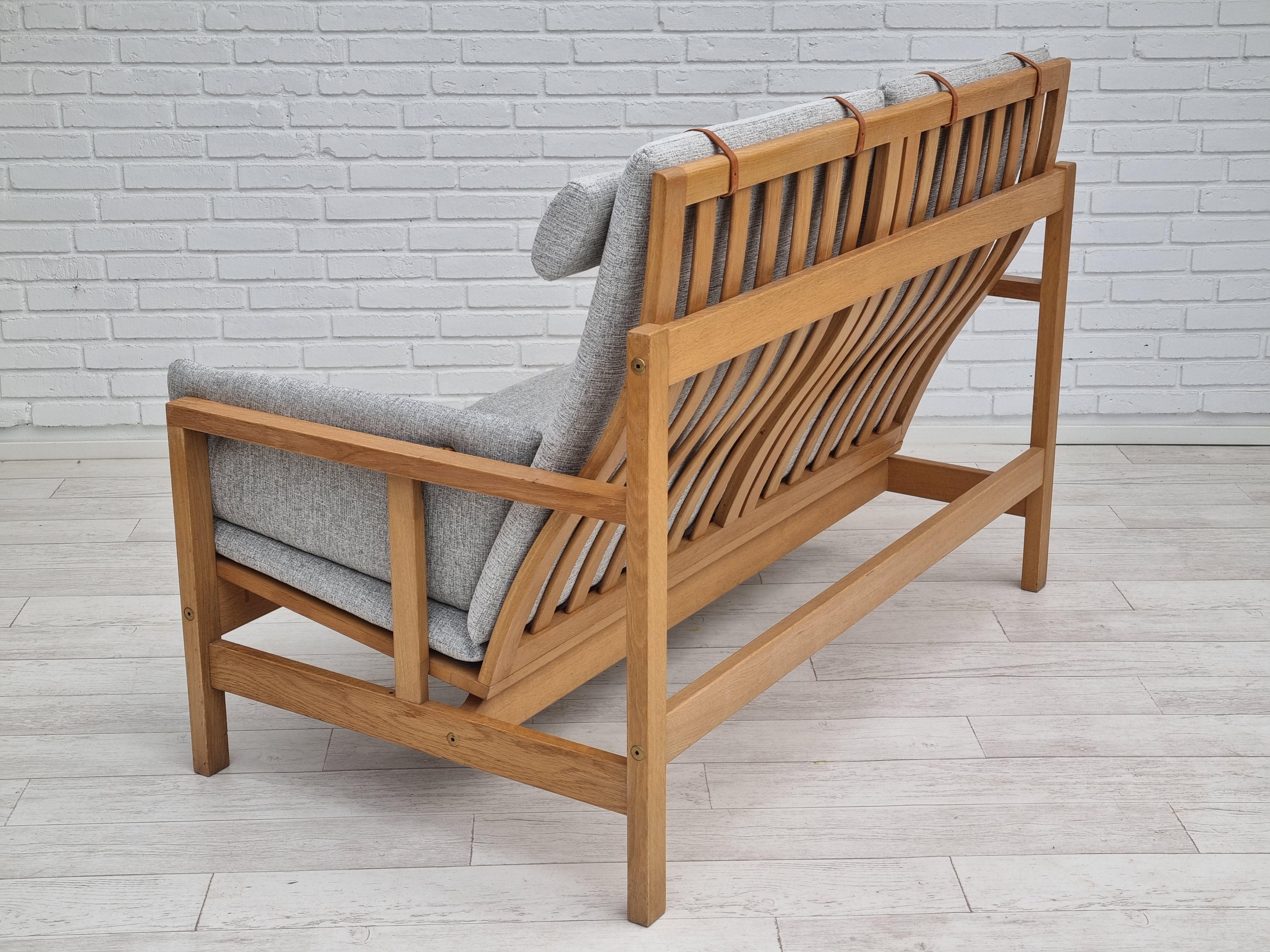70s, Danish design by Børge Mogensen, 2 seater sofa, model 2252, oak wood 2