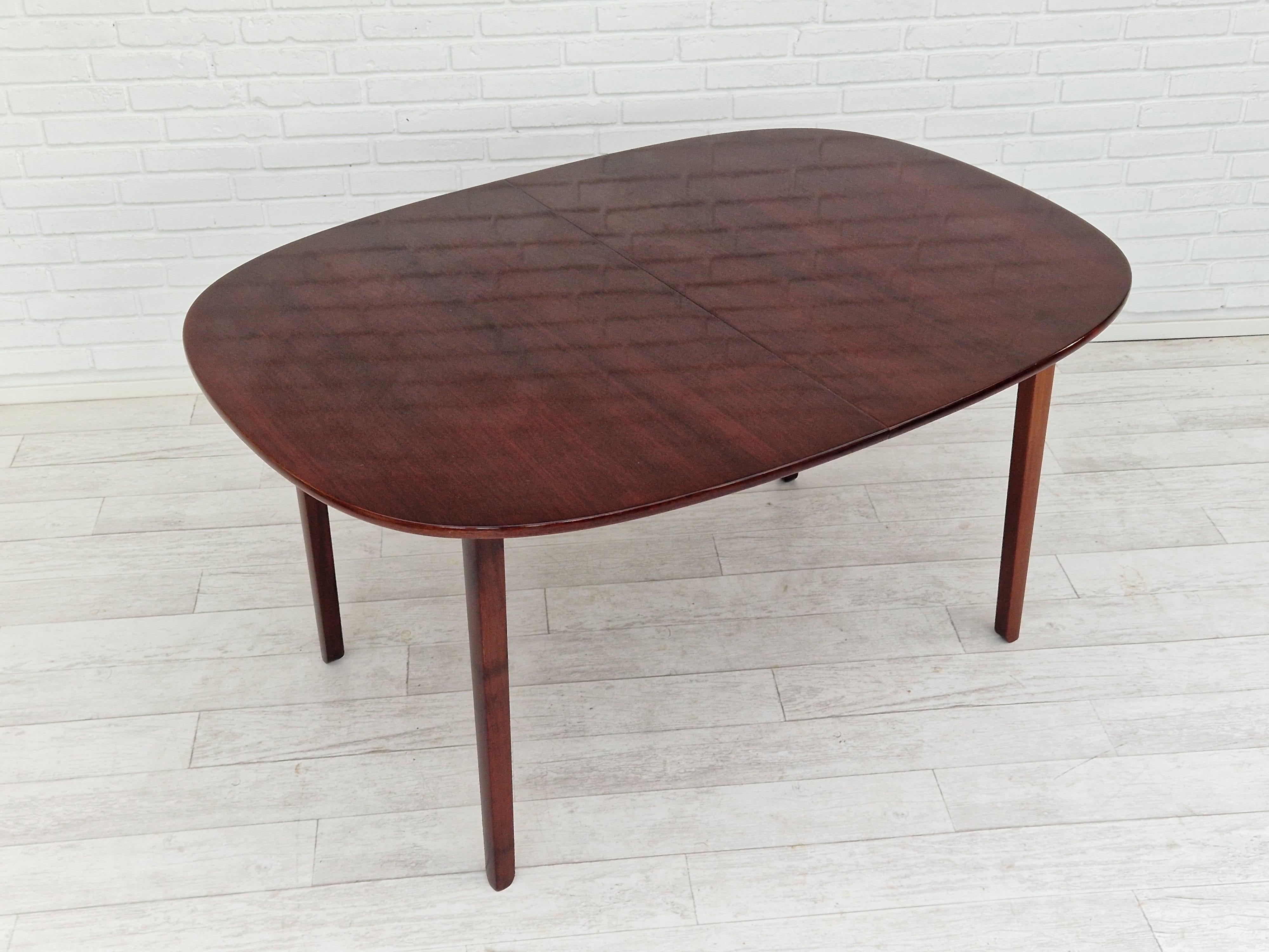 Lacquered 70s, Danish design by Ole Wanscher, dining table.