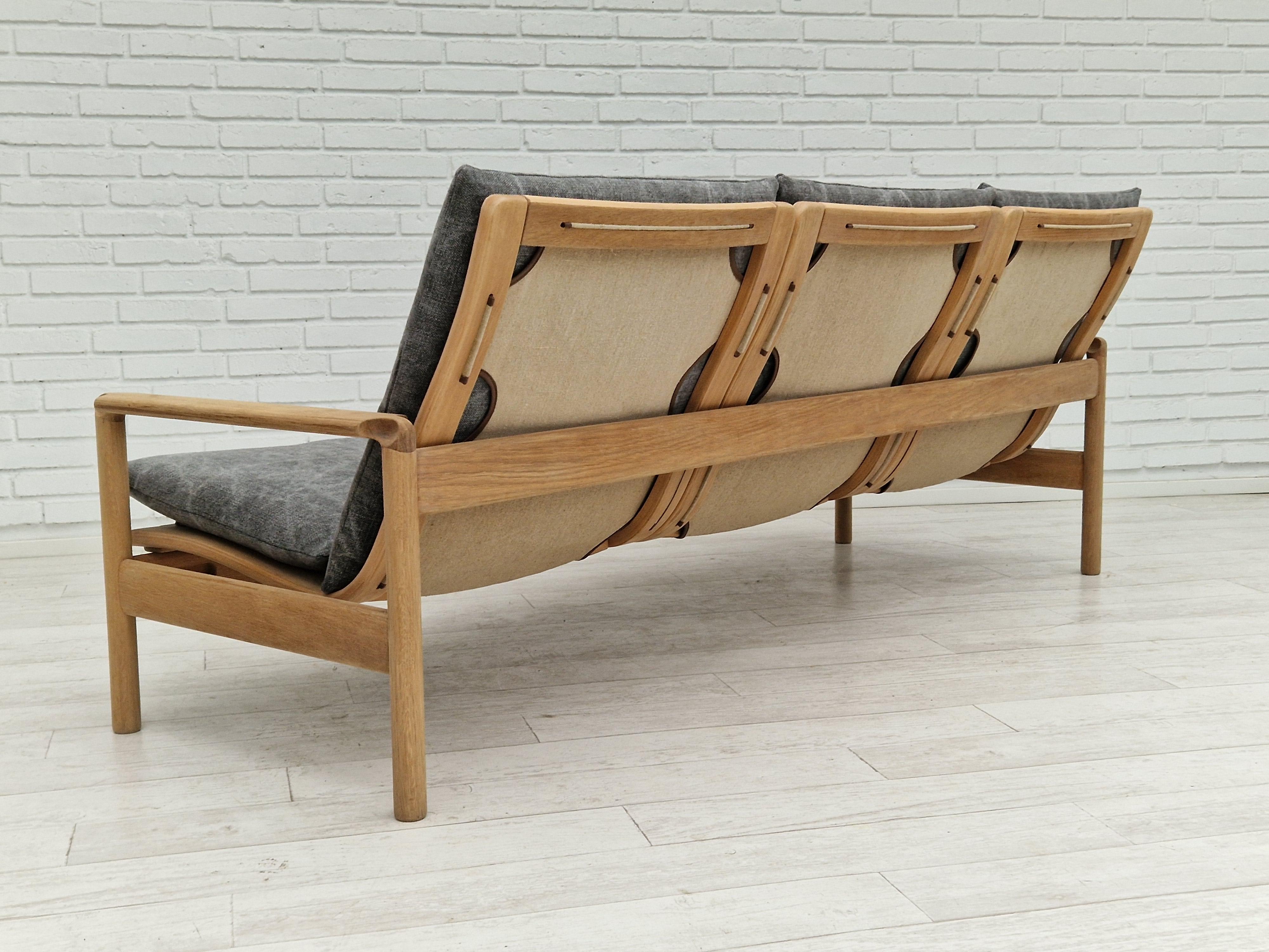 Mid-20th Century 70s, Danish design, renovated 3 seater sofa, linen furniture fabric, oak wood For Sale
