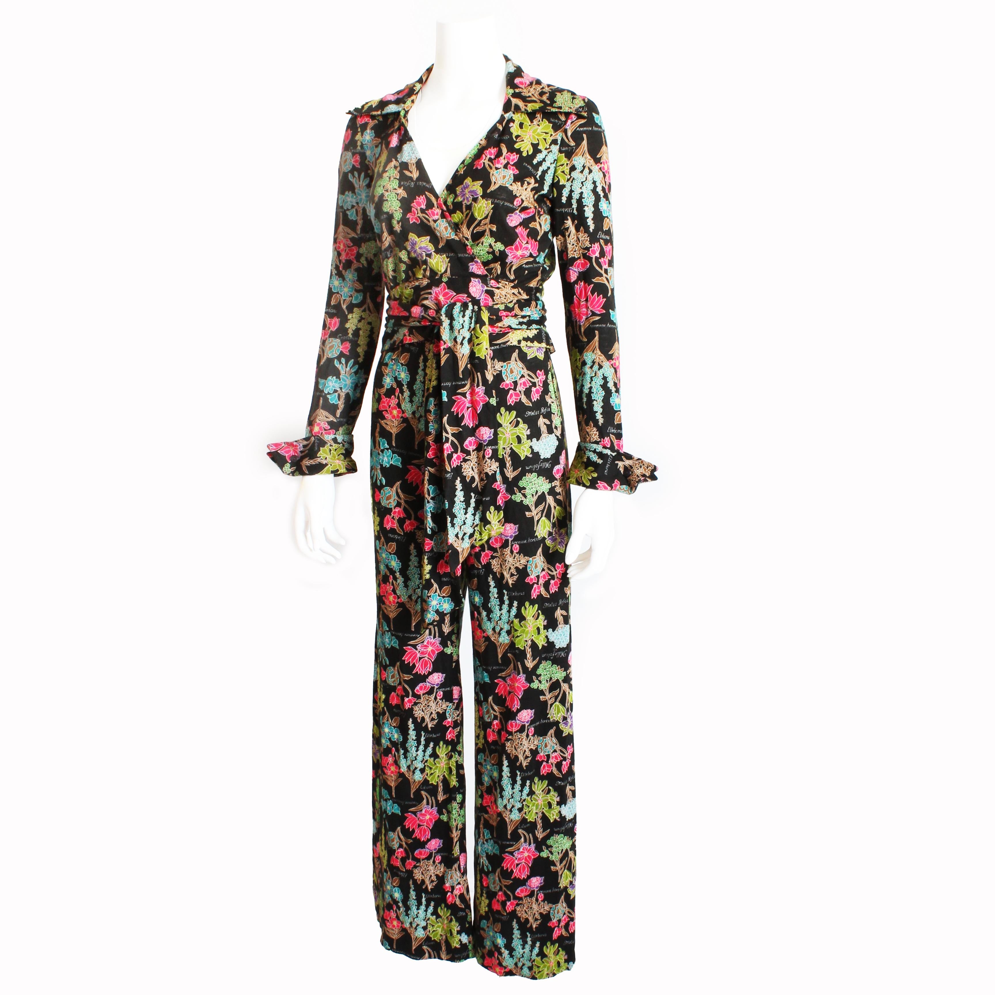 Women's 70s Diane Von Furstenberg Wrap Blouse and Pants Set Floral Jersey Rare Sz 12 For Sale