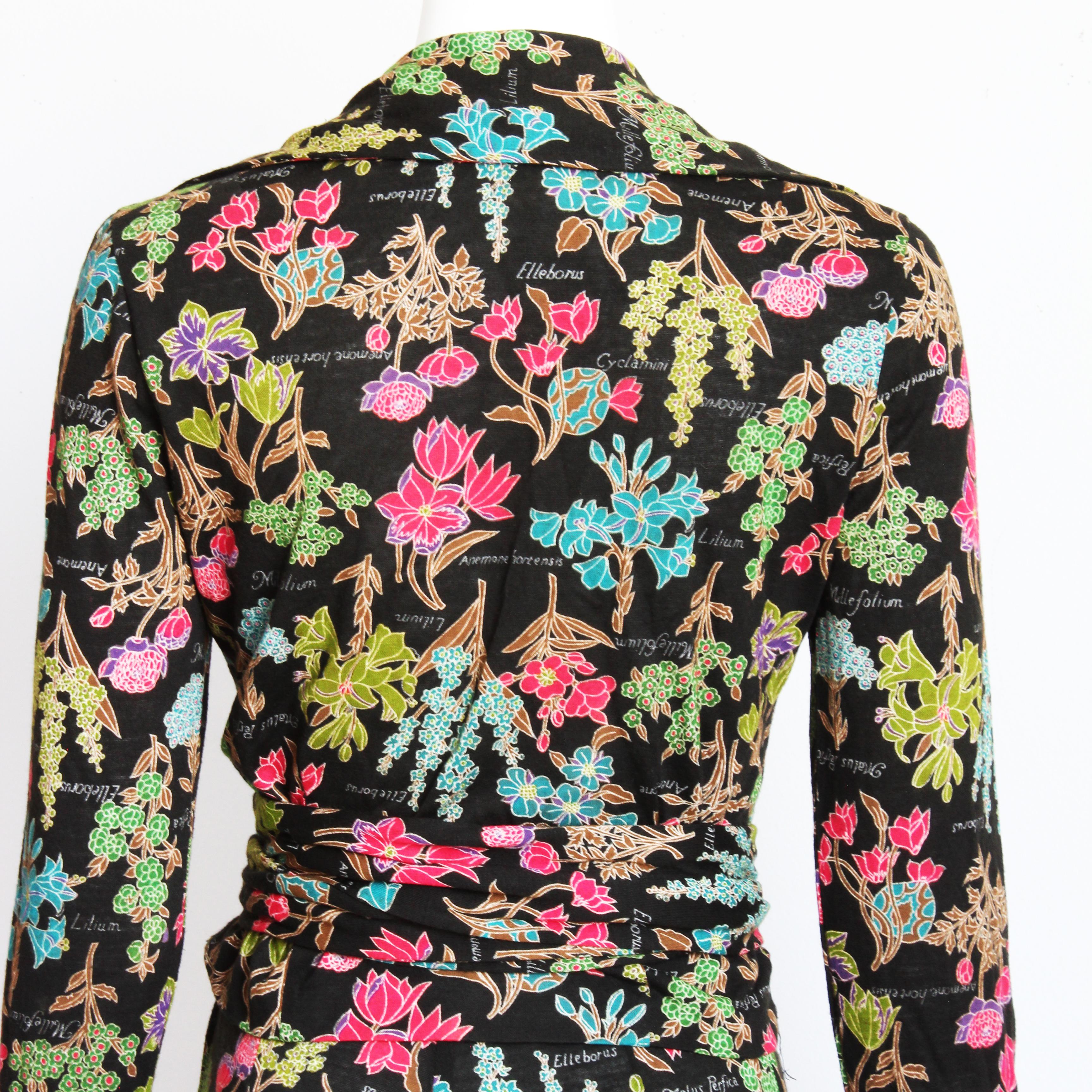 70s Diane Von Furstenberg Wrap Blouse and Pants Set Floral Jersey Rare Sz 12 For Sale 2