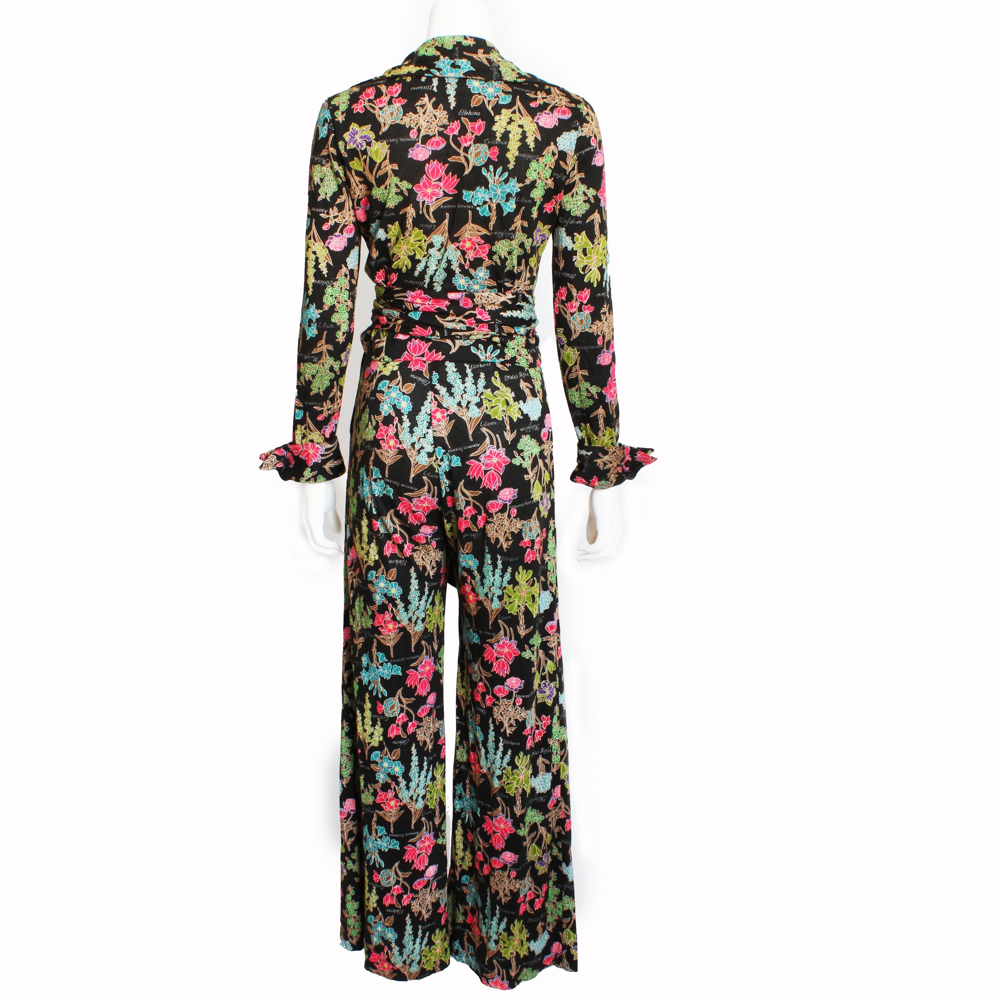 70s Diane Von Furstenberg Wrap Blouse and Pants Set Floral Jersey Rare Sz 12 For Sale 4