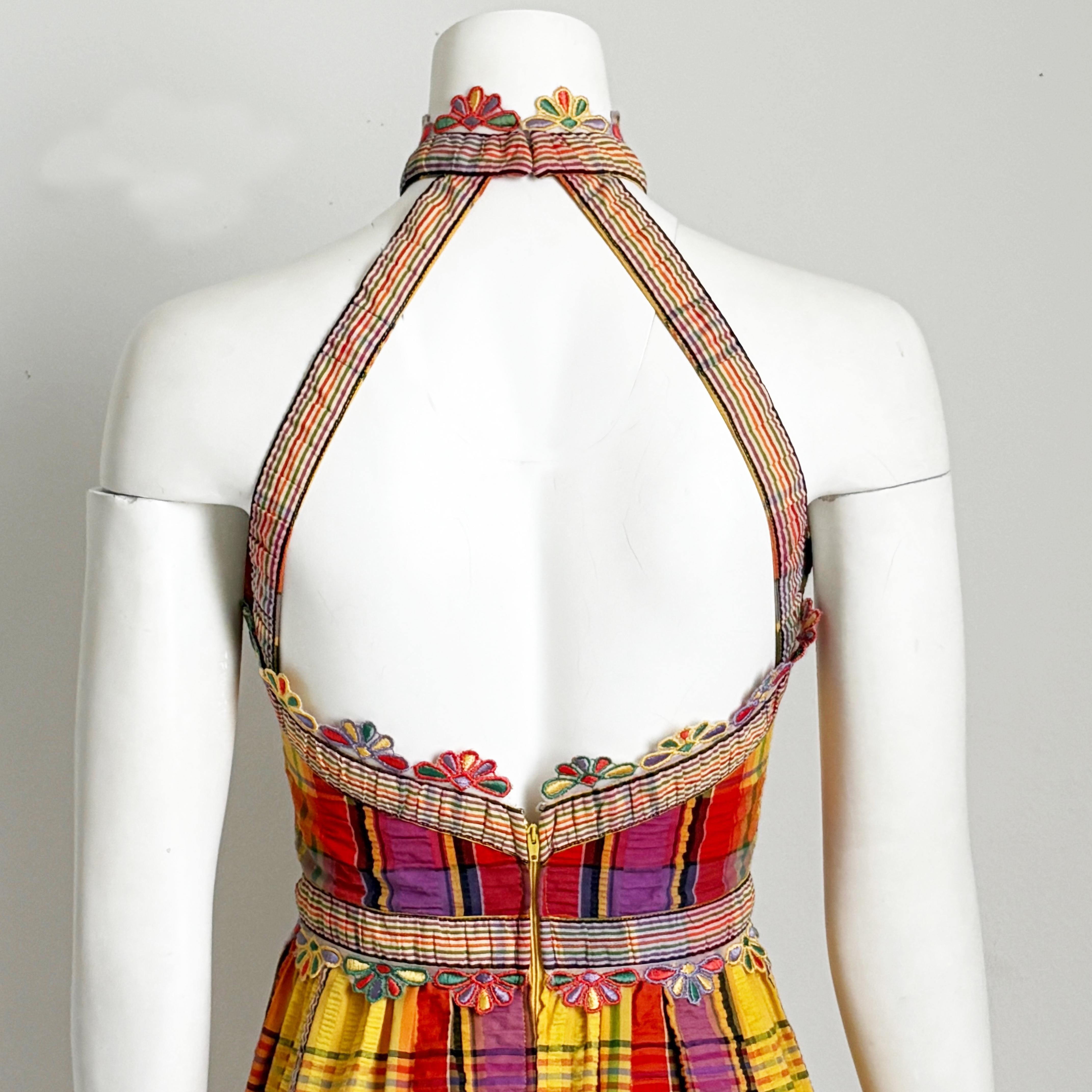 70s Donald Brooks Boutique Dress Halter Textured Plaid Embroidered Floral Trim 8 For Sale 5