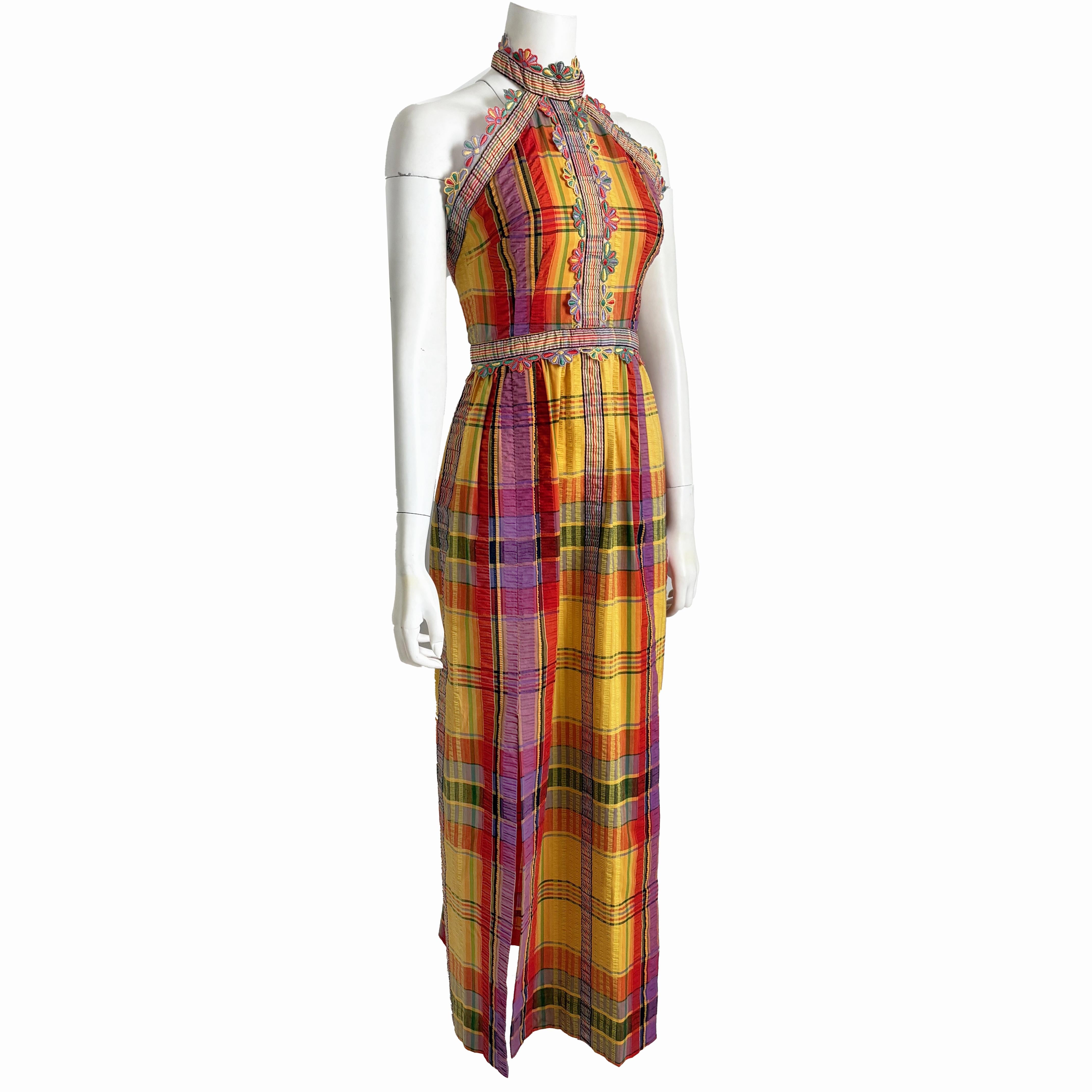 70s Donald Brooks Boutique Dress Halter Textured Plaid Embroidered Floral Trim 8 For Sale 2