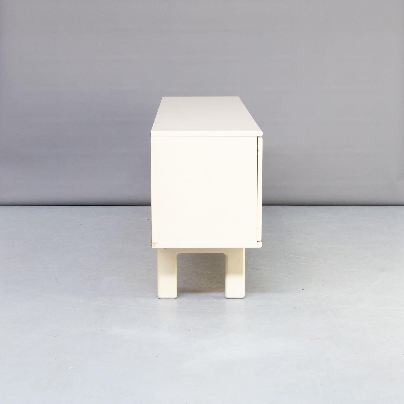 70s Eero Aarnio sideboard for Asko In Good Condition For Sale In Amstelveen, Noord