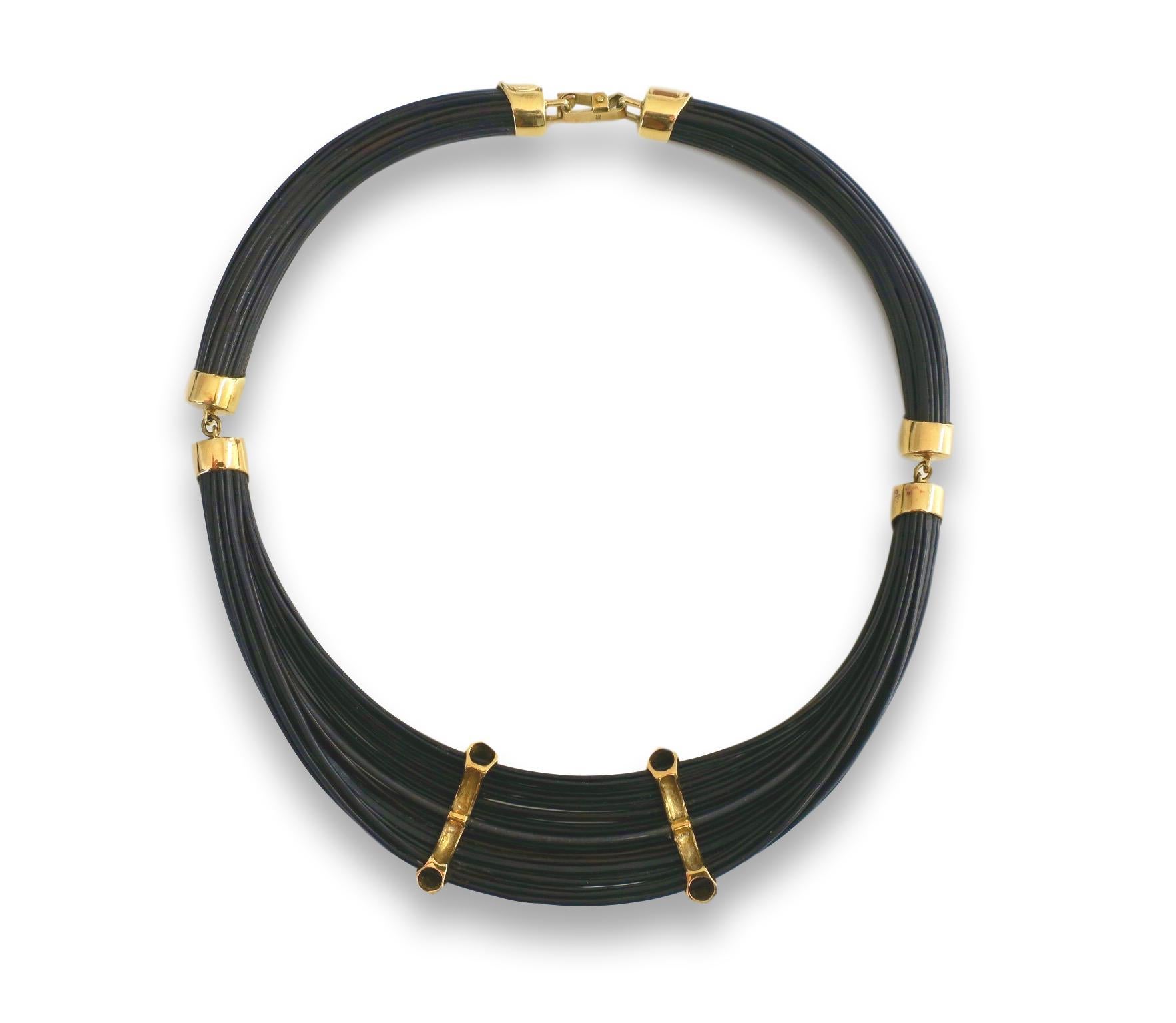 Elephant hair choker from the 1970's. The necklace tapering from 1