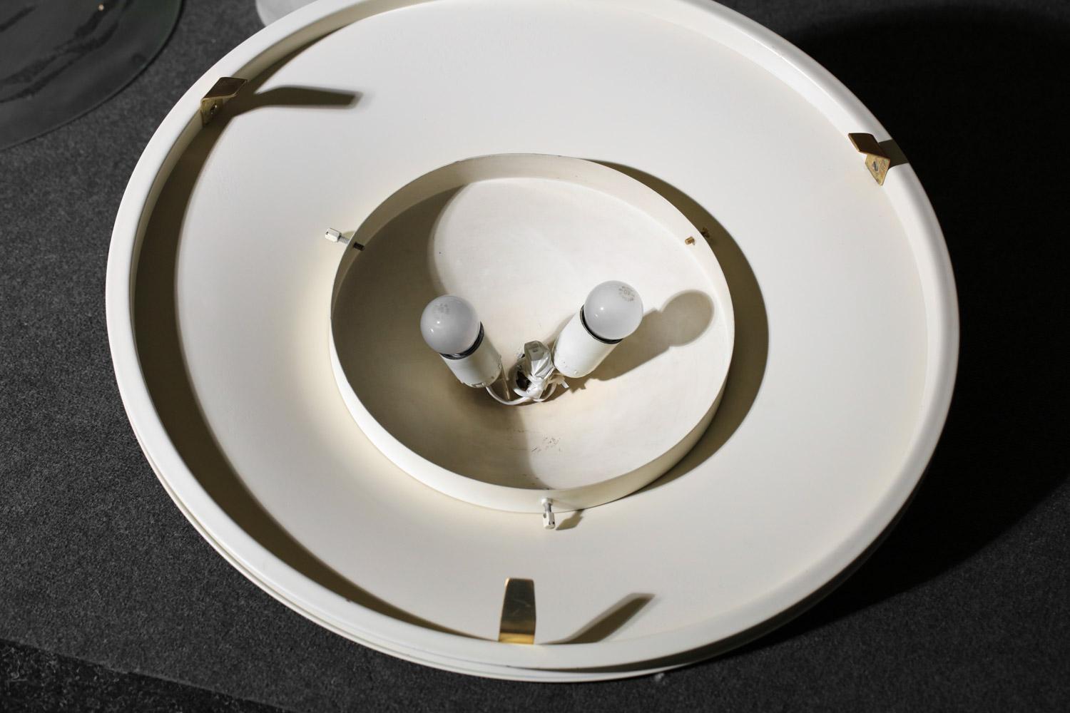 70s glass and lacquered metal chandelier by Gaetano Sciolari for Stilnovo For Sale 2