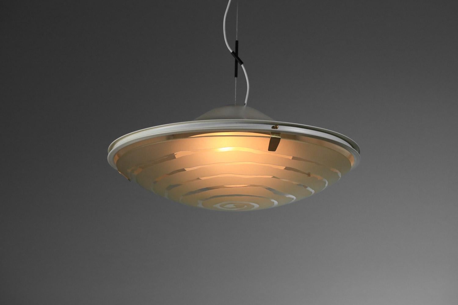 Post-Modern 70s glass and lacquered metal chandelier by Gaetano Sciolari for Stilnovo For Sale