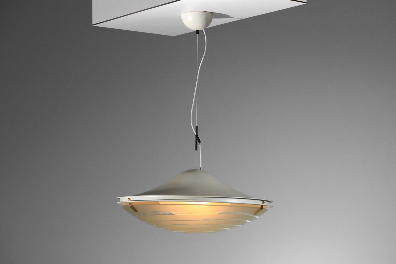 Lacquered 70s glass and lacquered metal chandelier by Gaetano Sciolari for Stilnovo For Sale