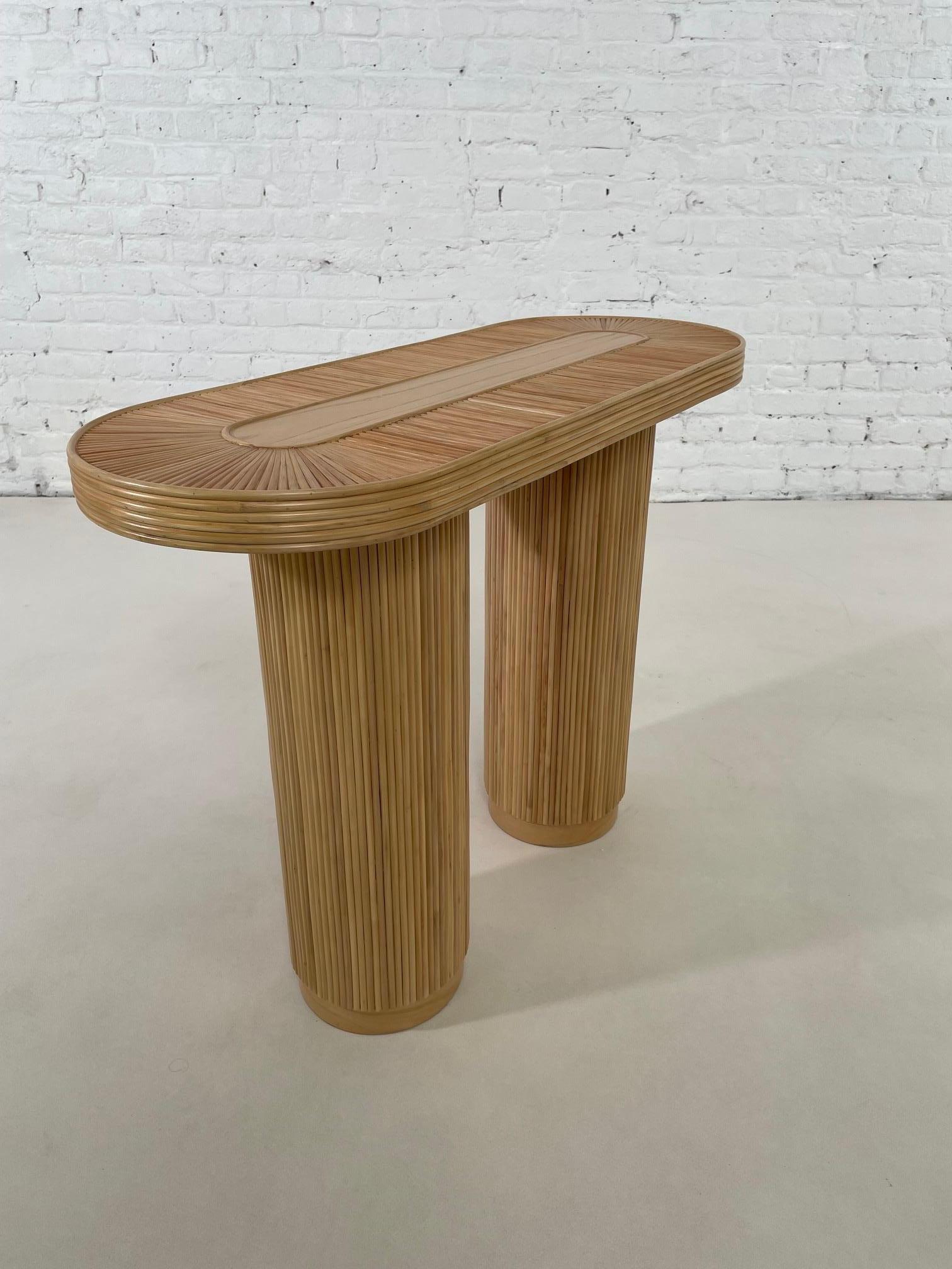 Table console en rotin rond et ovale à plateau en roseau de style italien des années 70 en vente 4