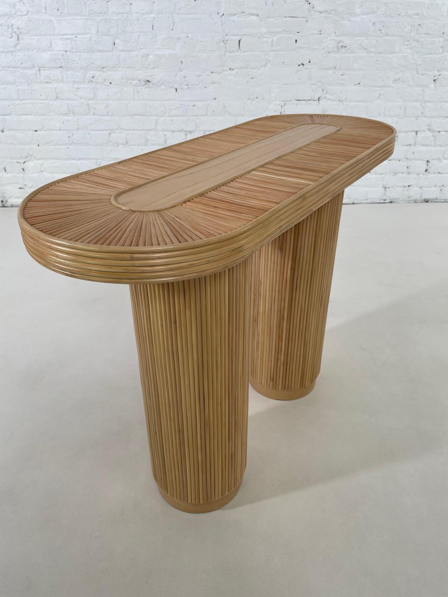 Table console en rotin rond et ovale à plateau en roseau de style italien des années 70 en vente 6