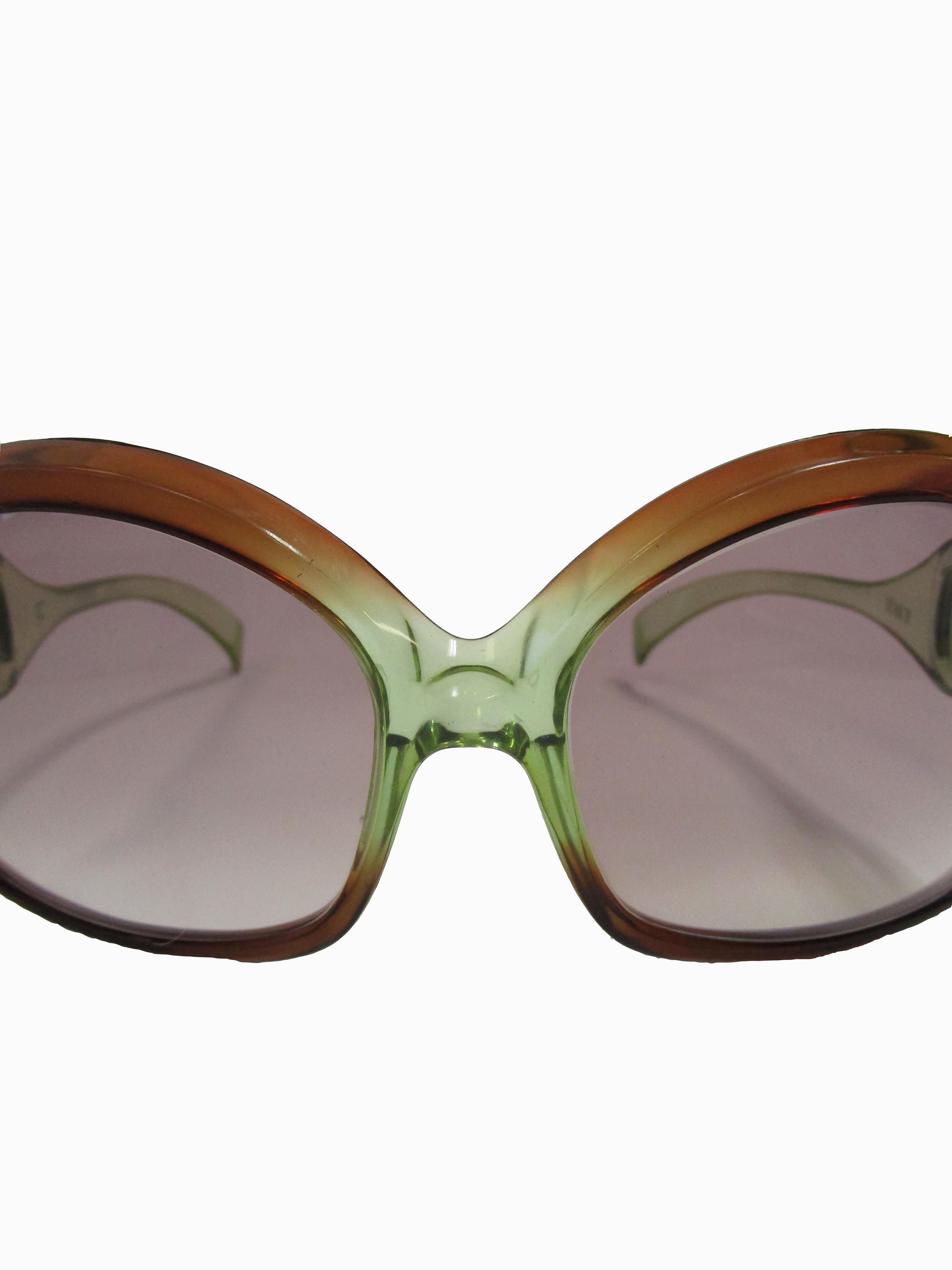 70s Italian Mod Green to Brown Ombre Sunglasses  In Good Condition In Houston, TX